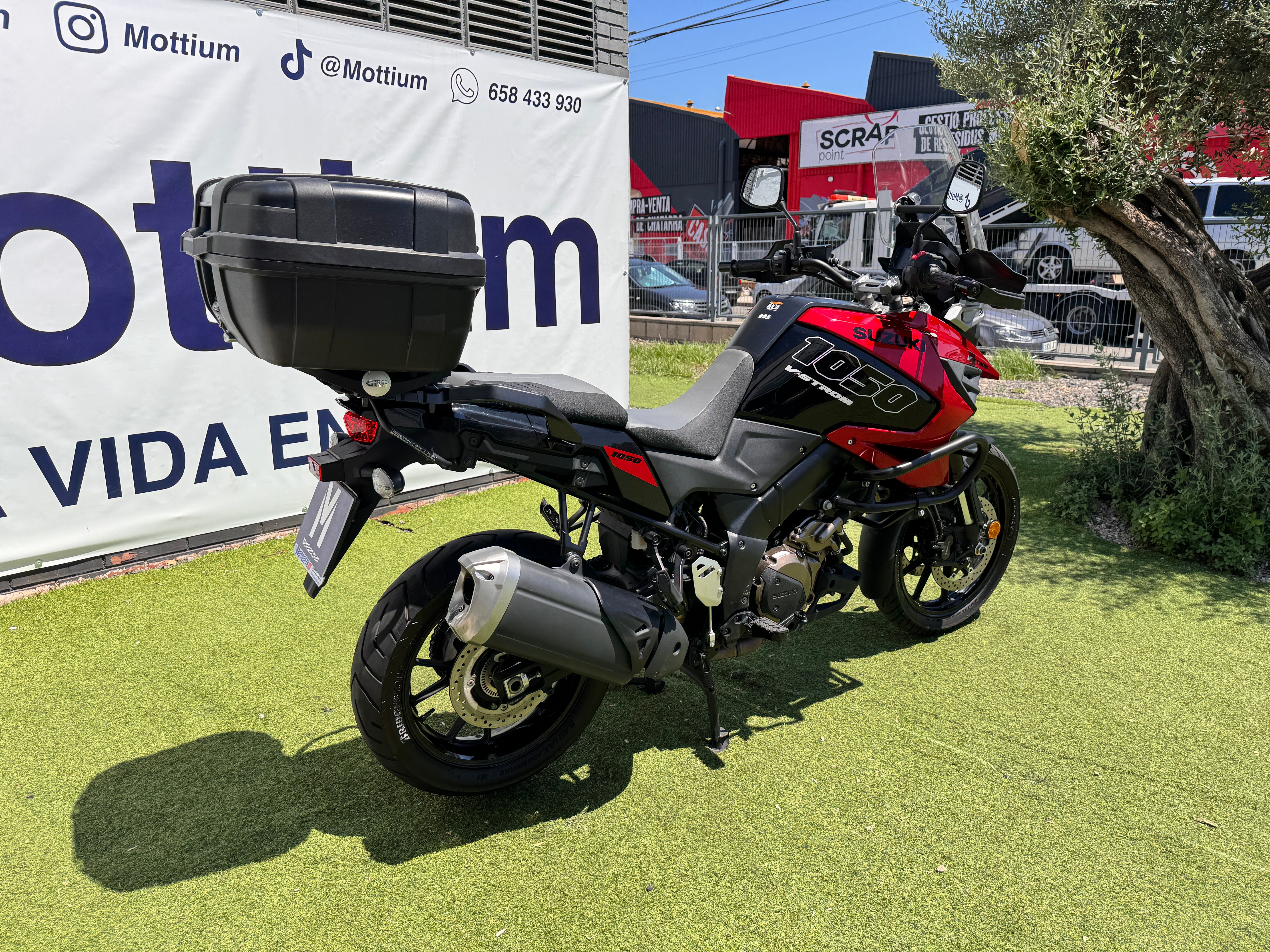 SUZUKI V-STROM 1050