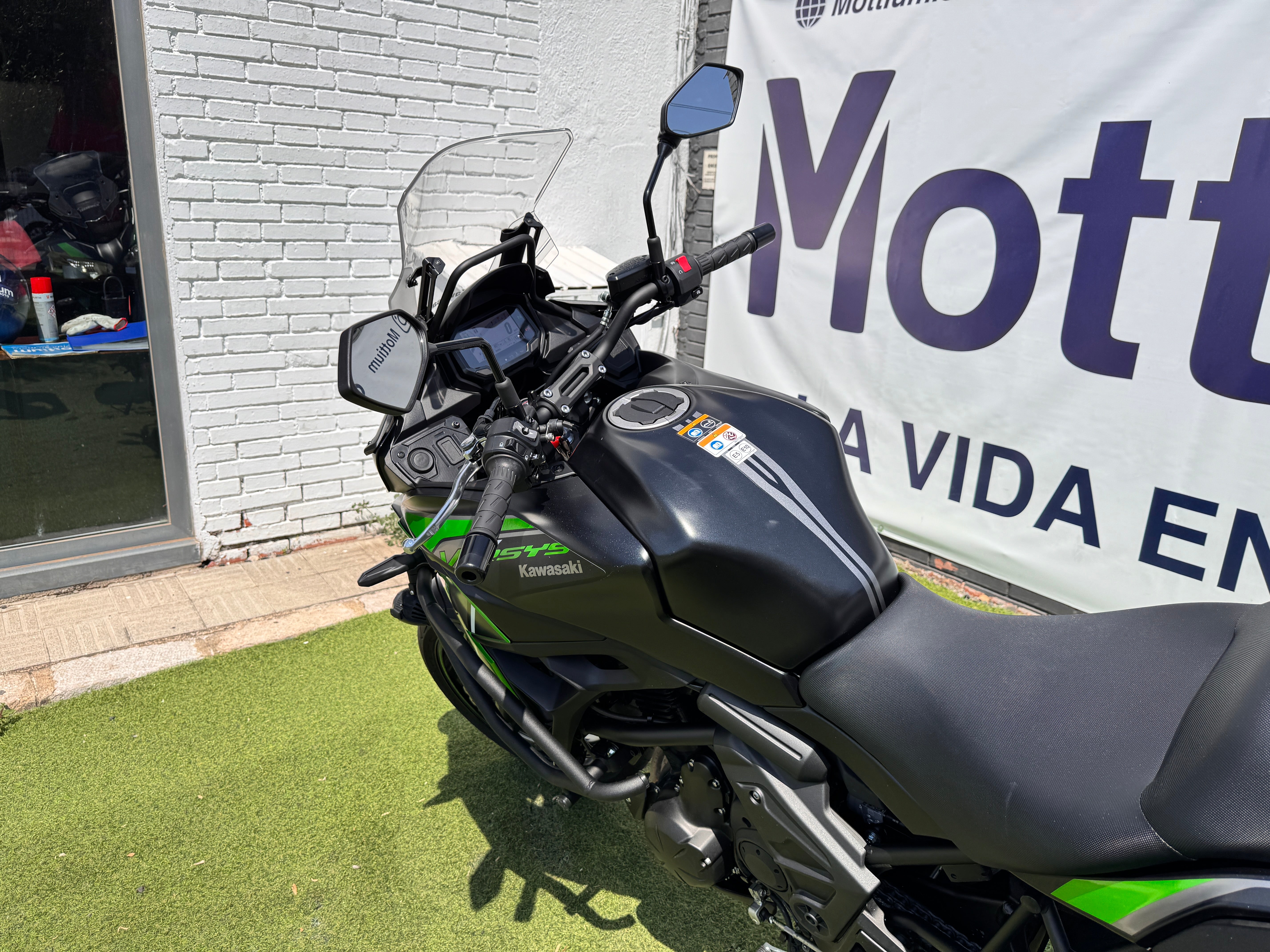 KAWASAKI VERSYS 650