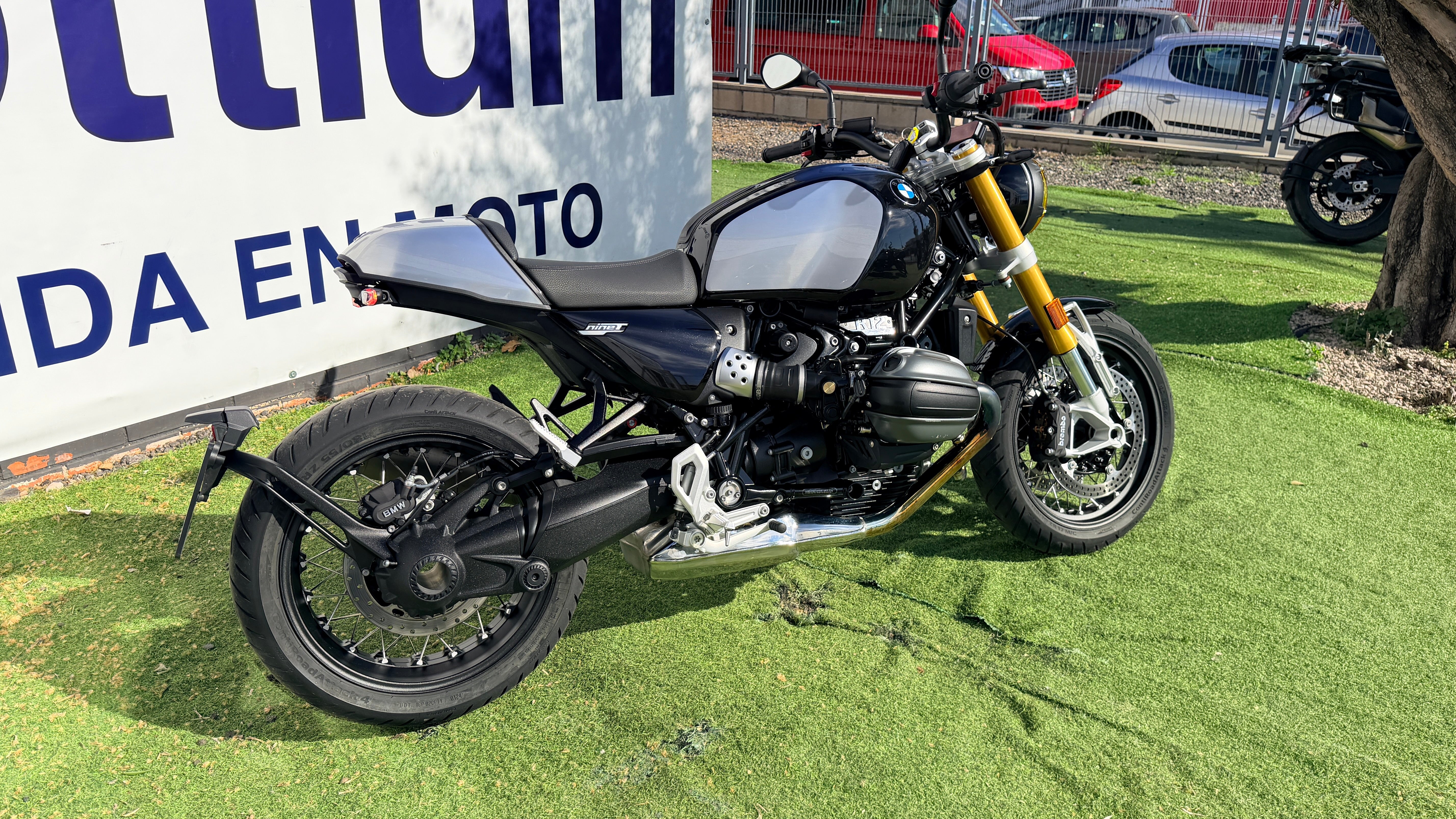 BMW R12 NineT