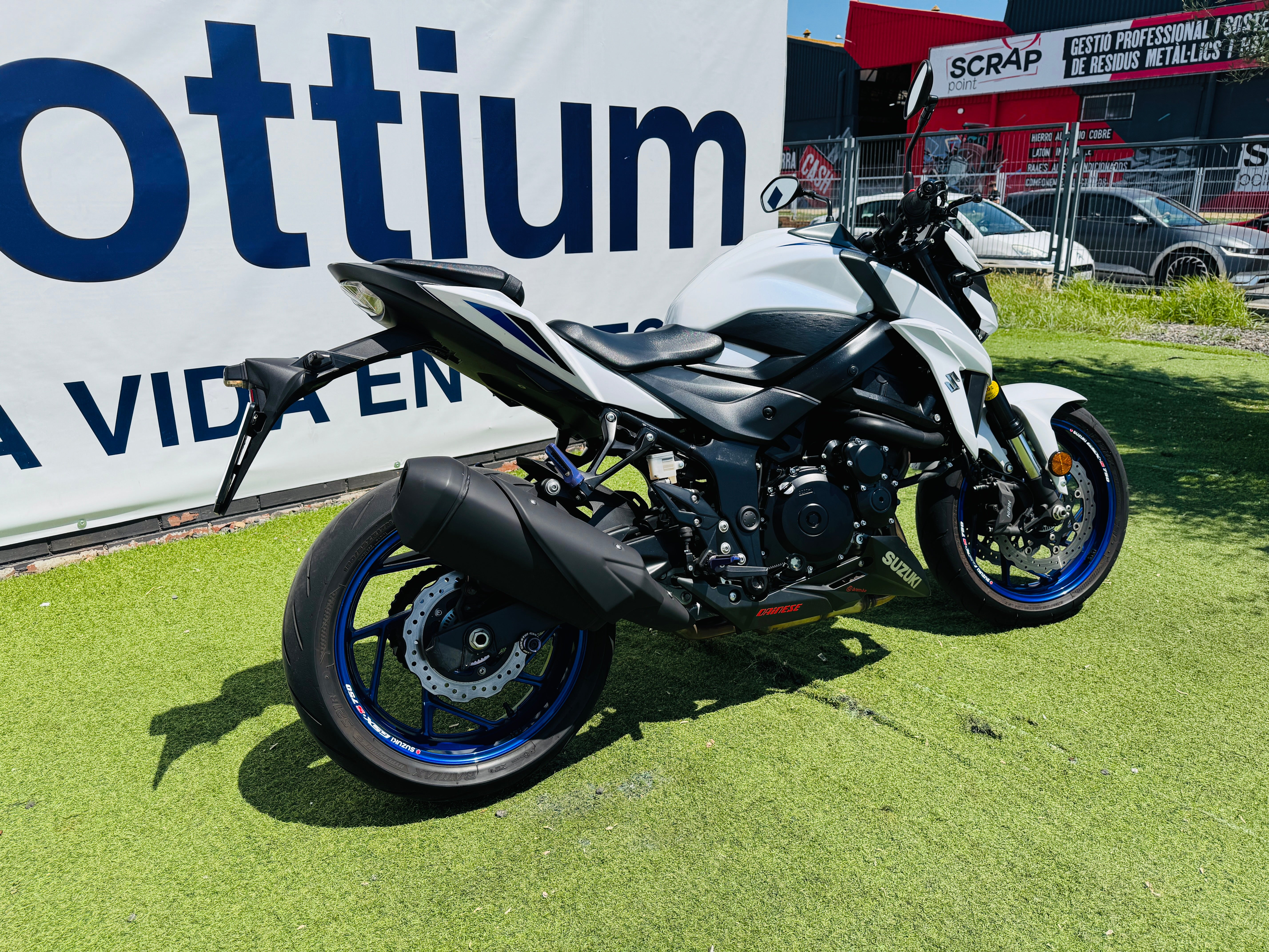 SUZUKI GSX-S 750