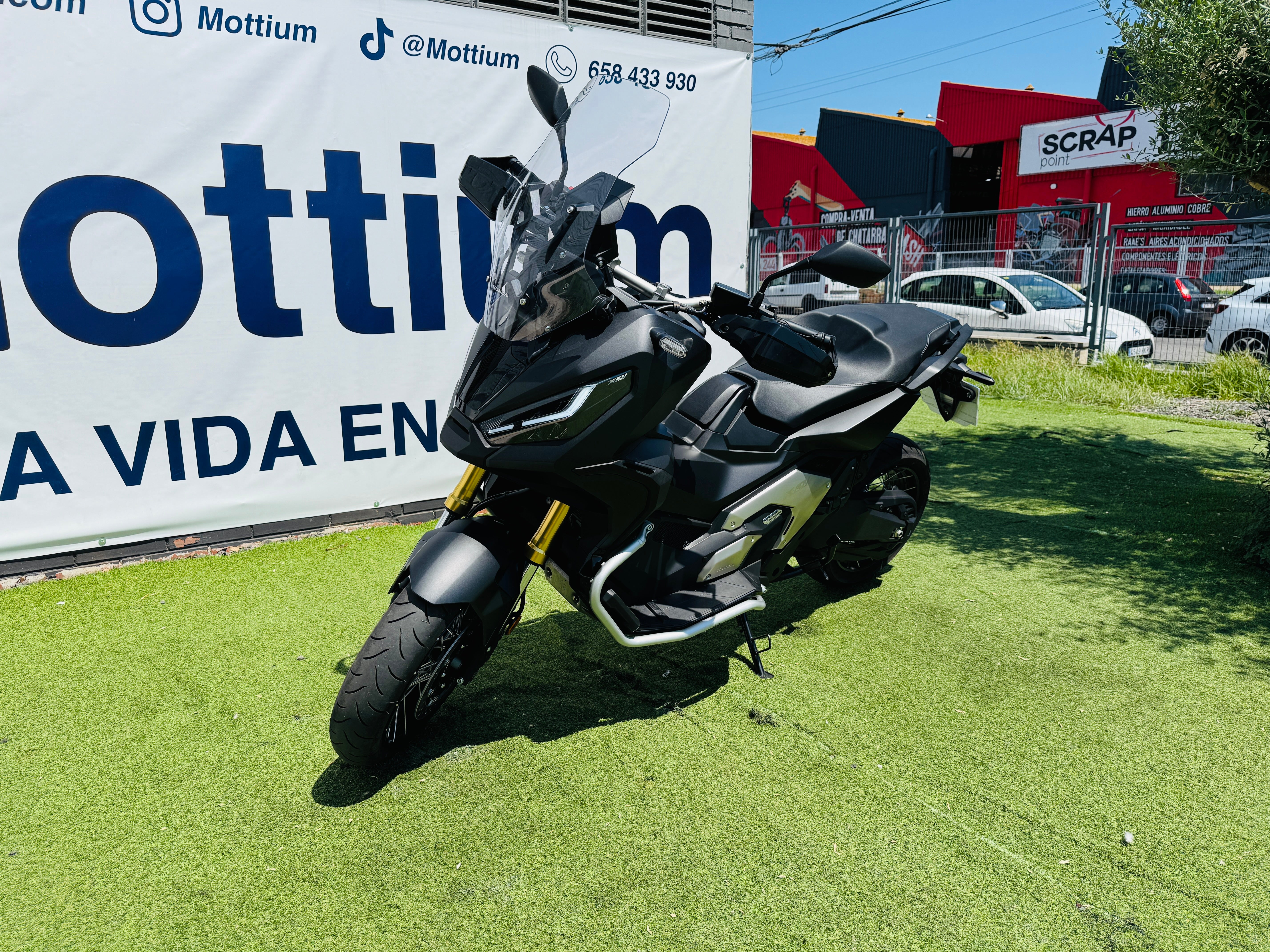 HONDA X-ADV 750