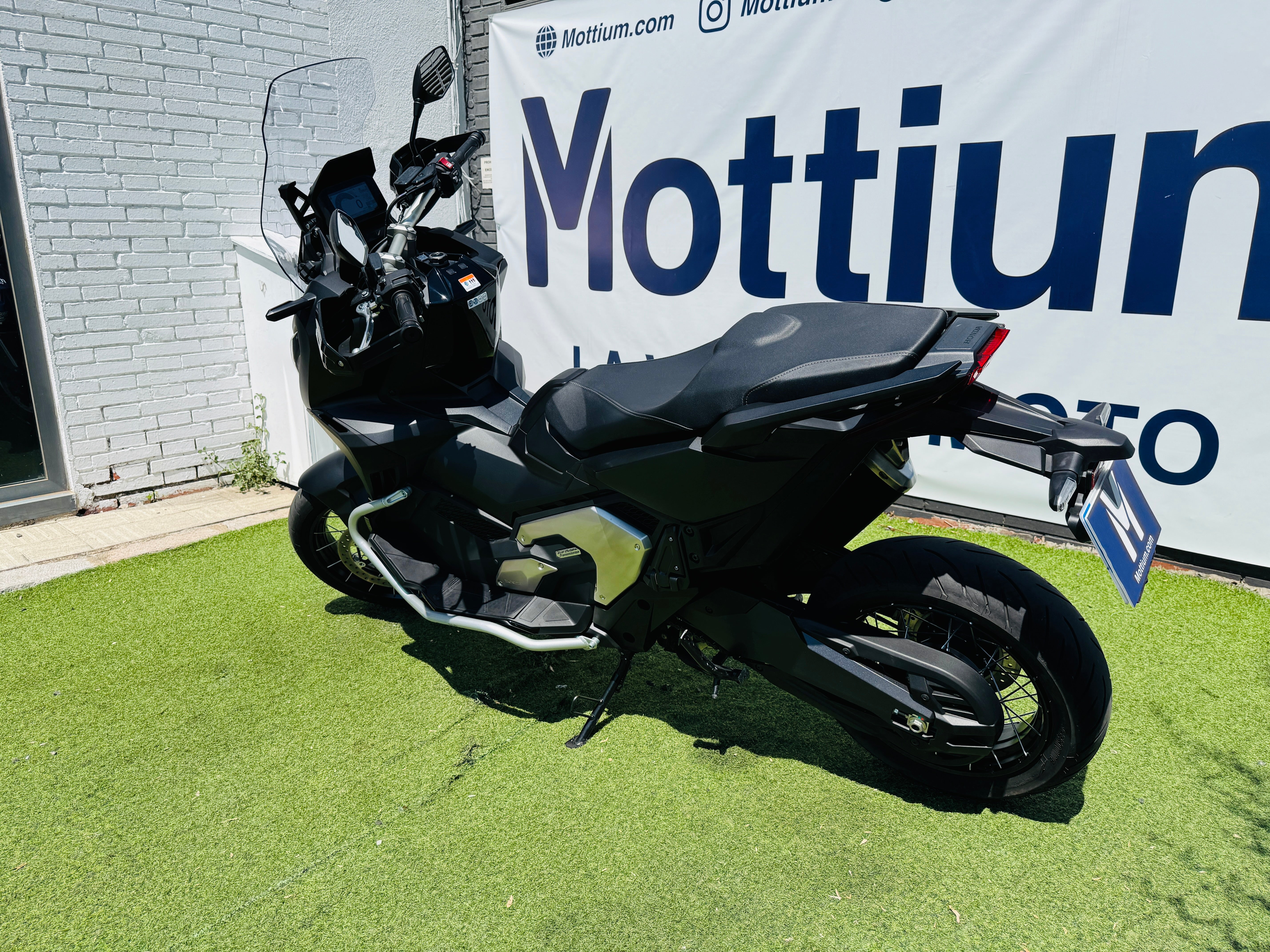 HONDA X-ADV 750