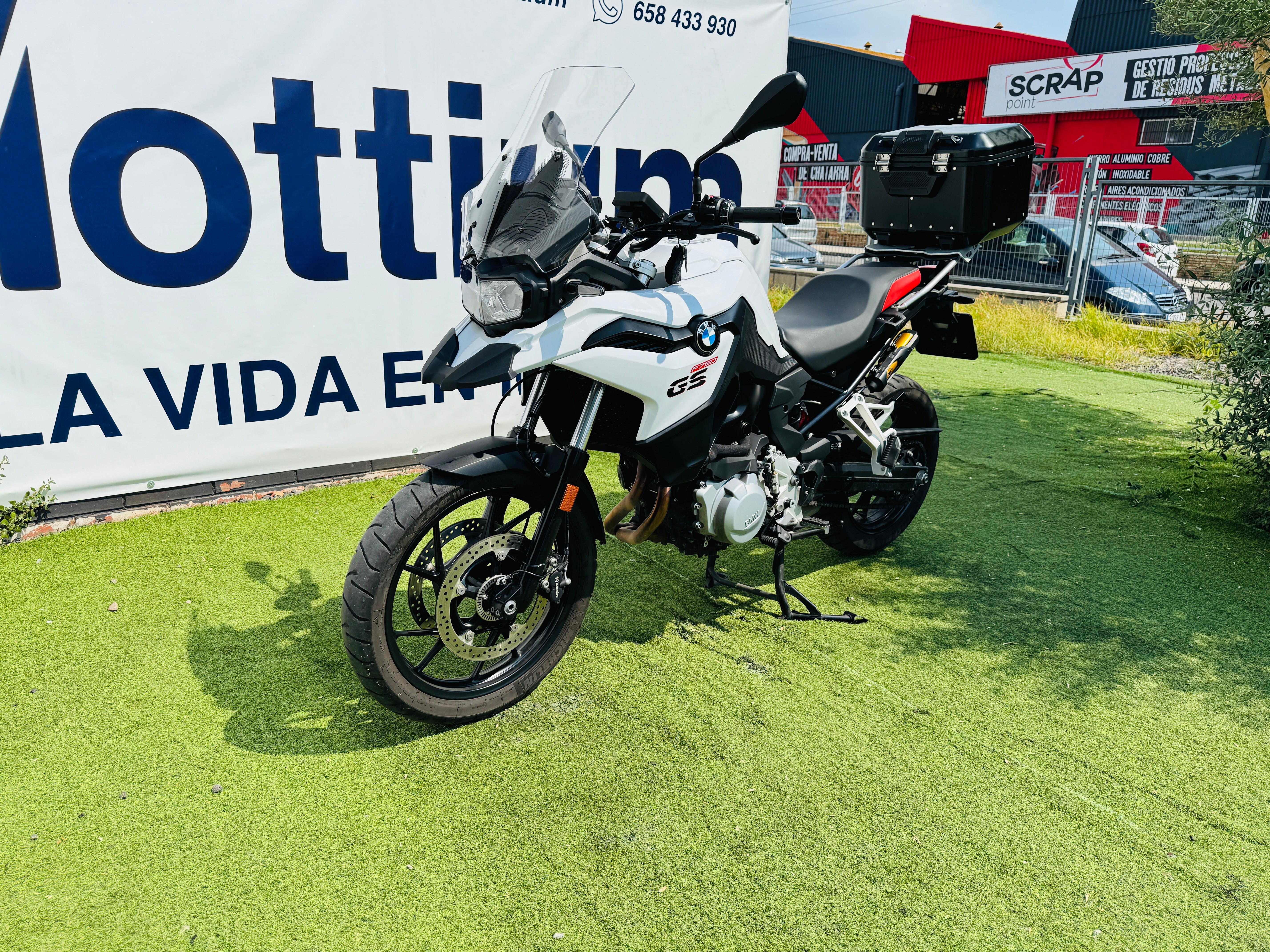 BMW F750GS