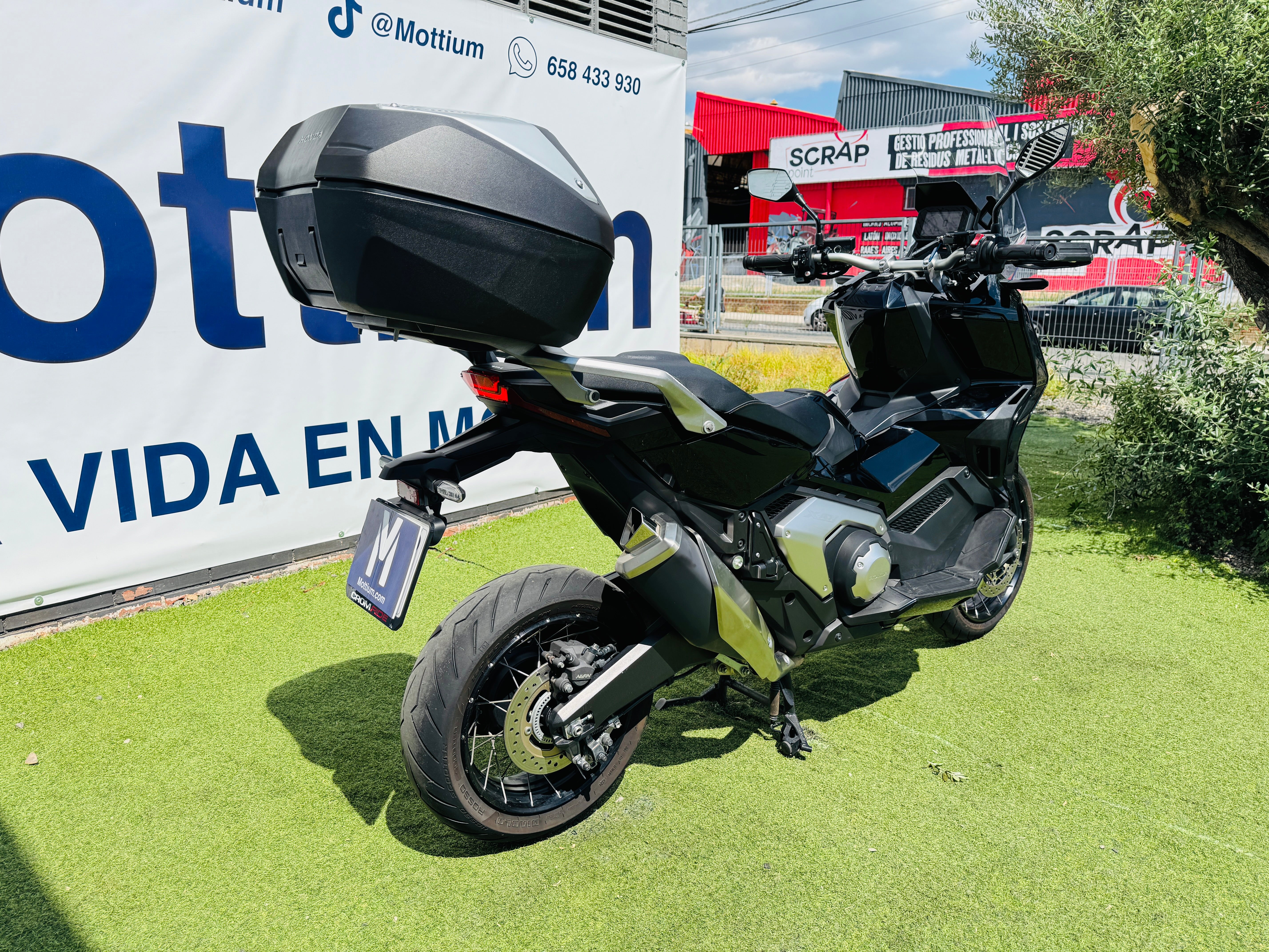 HONDA X-ADV 750