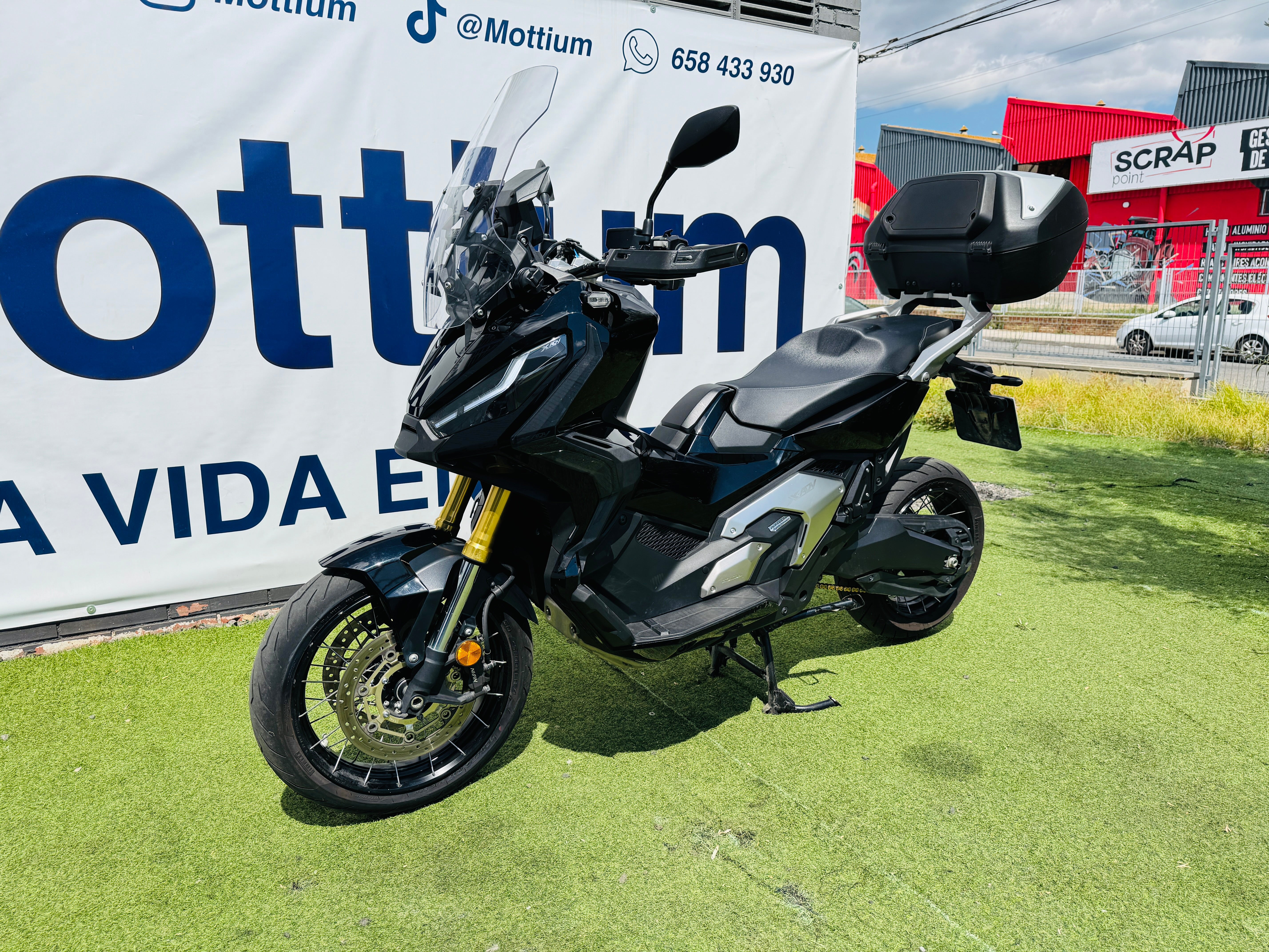 HONDA X-ADV 750