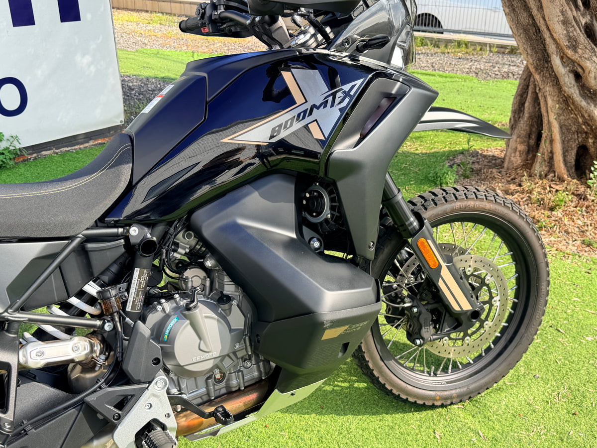 CFMOTO 800MT-X
