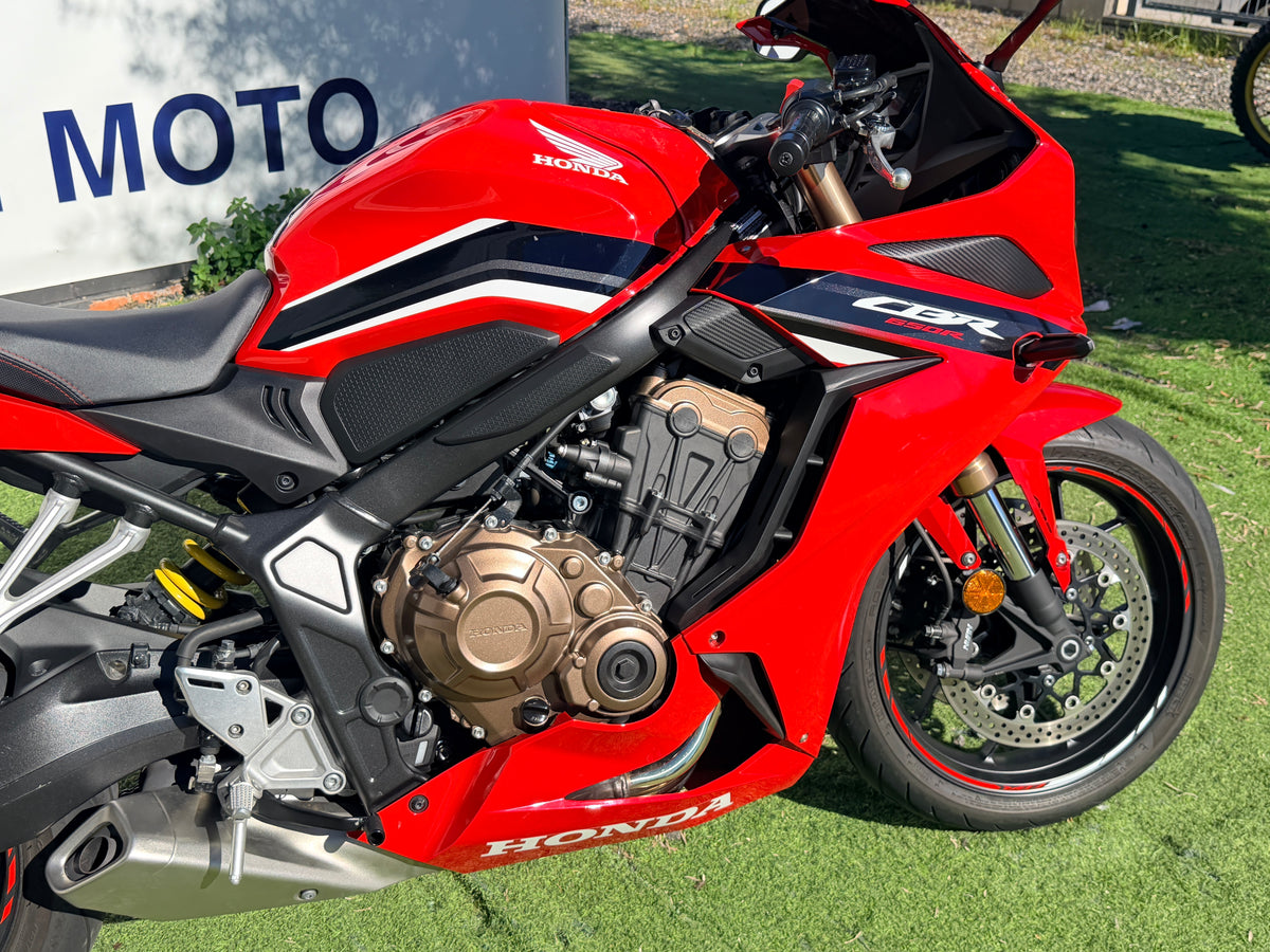 HONDA CBR 650R
