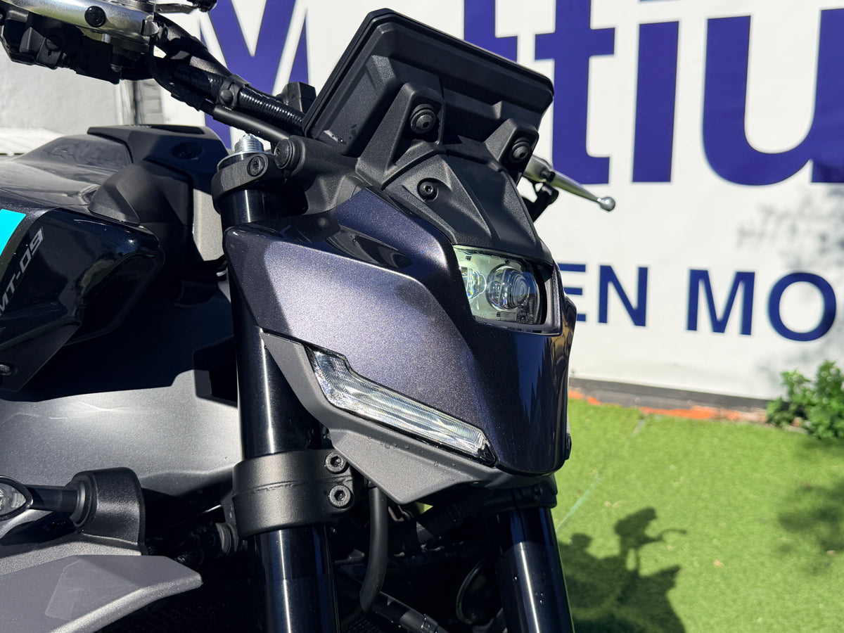 YAMAHA MT-09