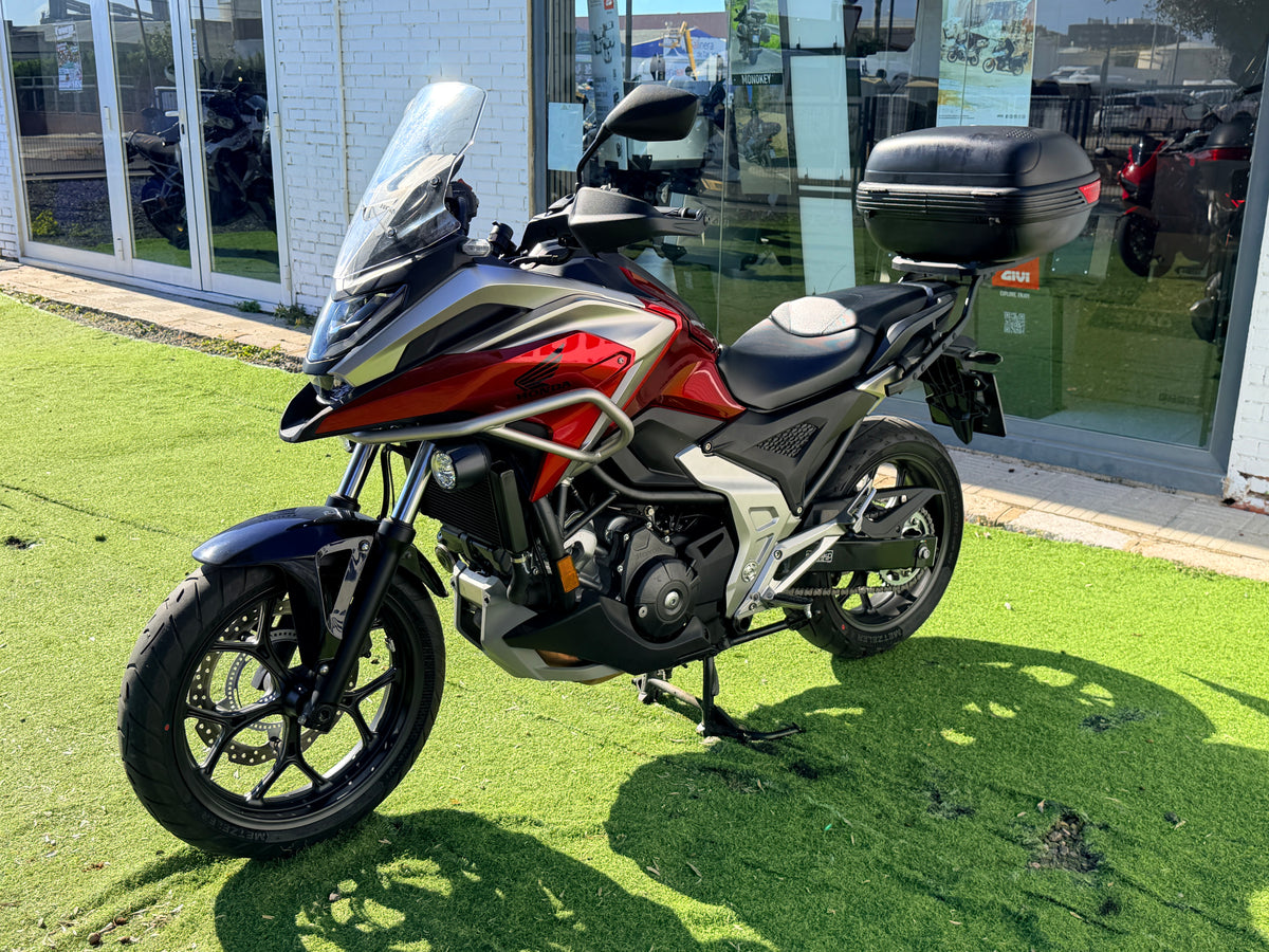HONDA NZ750X DTC