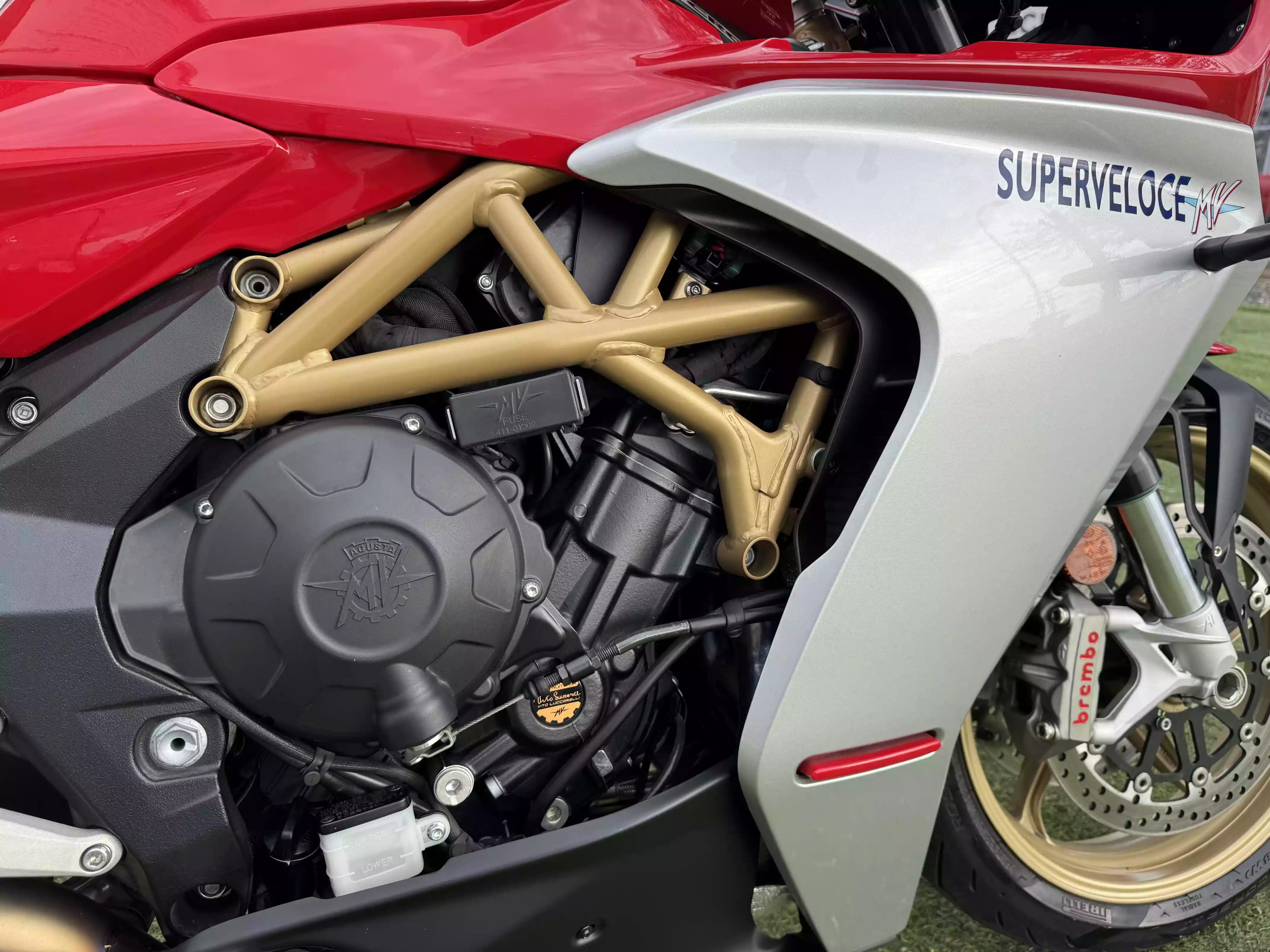 MV AGUSTA Superveloce 800
