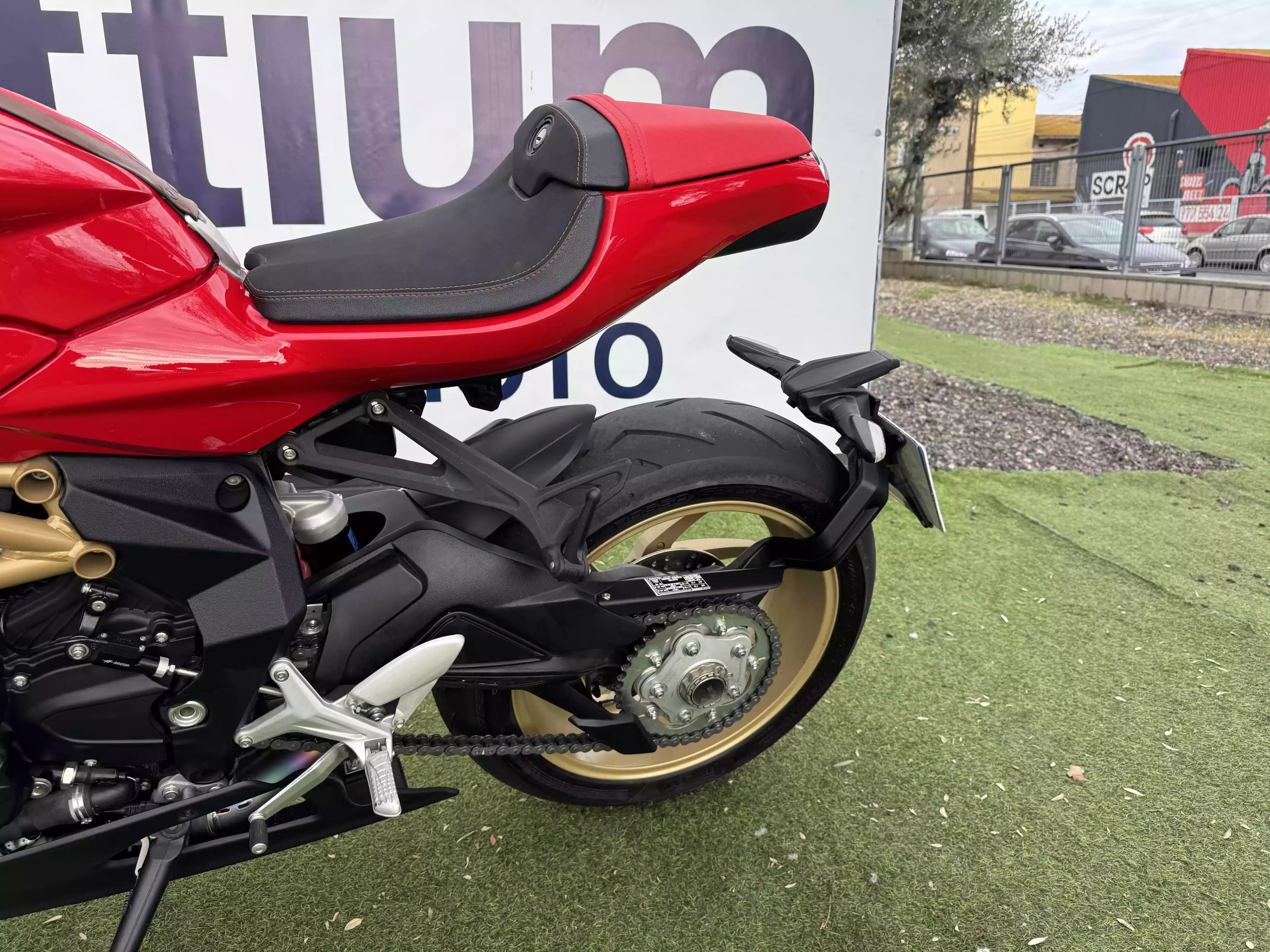 MV AGUSTA Superveloce 800