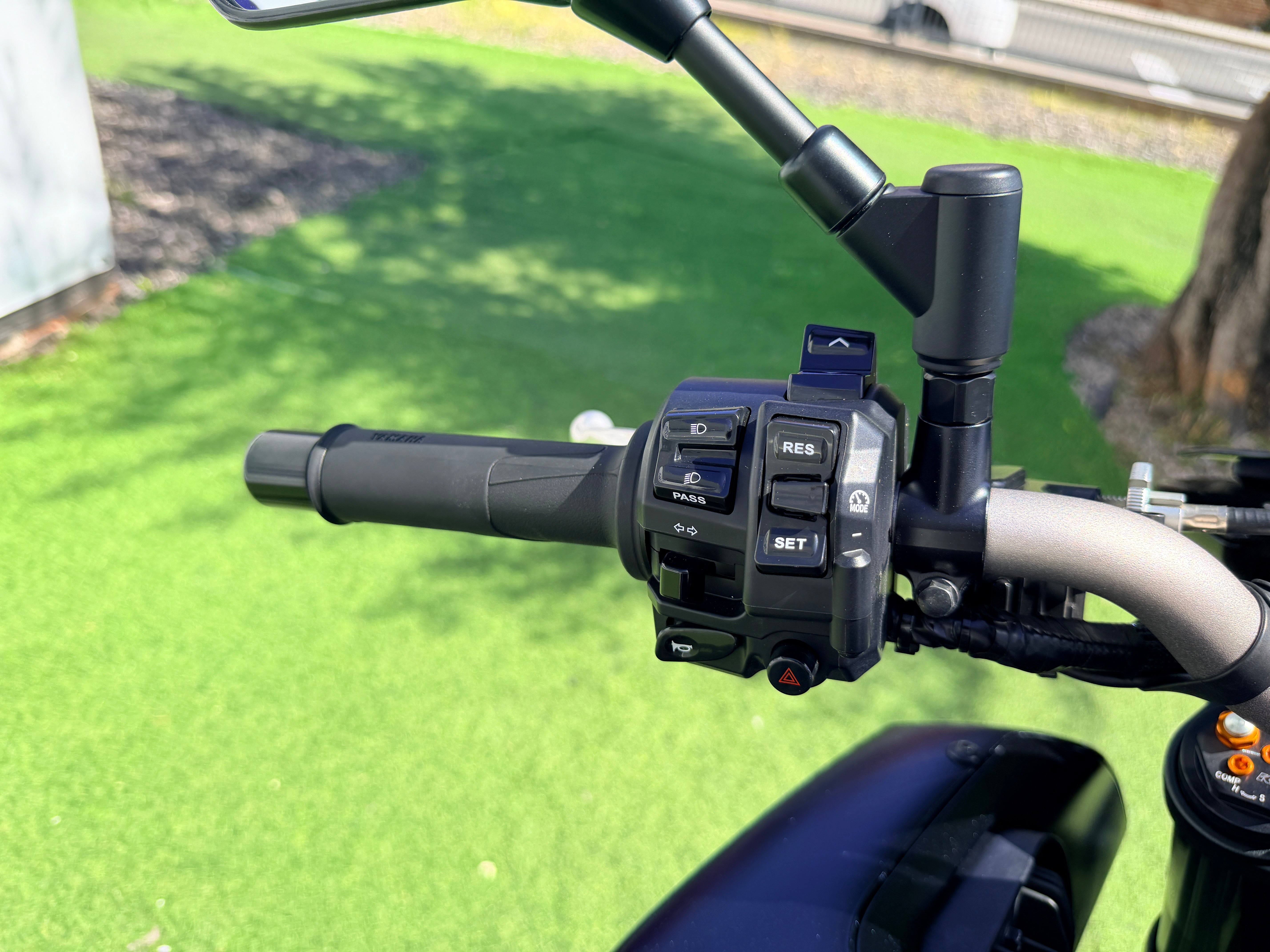 YAMAHA MT10