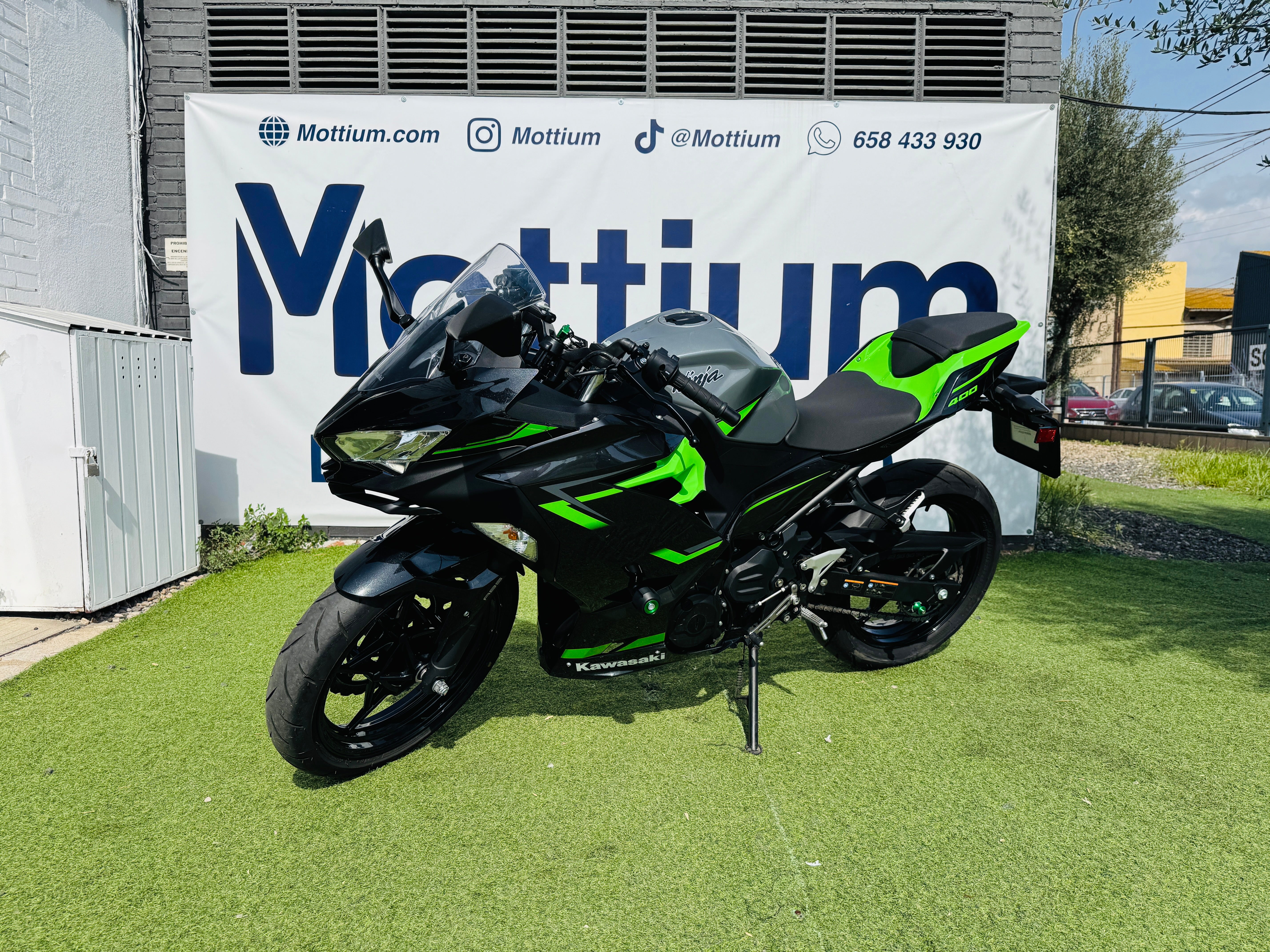 KAWASAKI NINJA 400