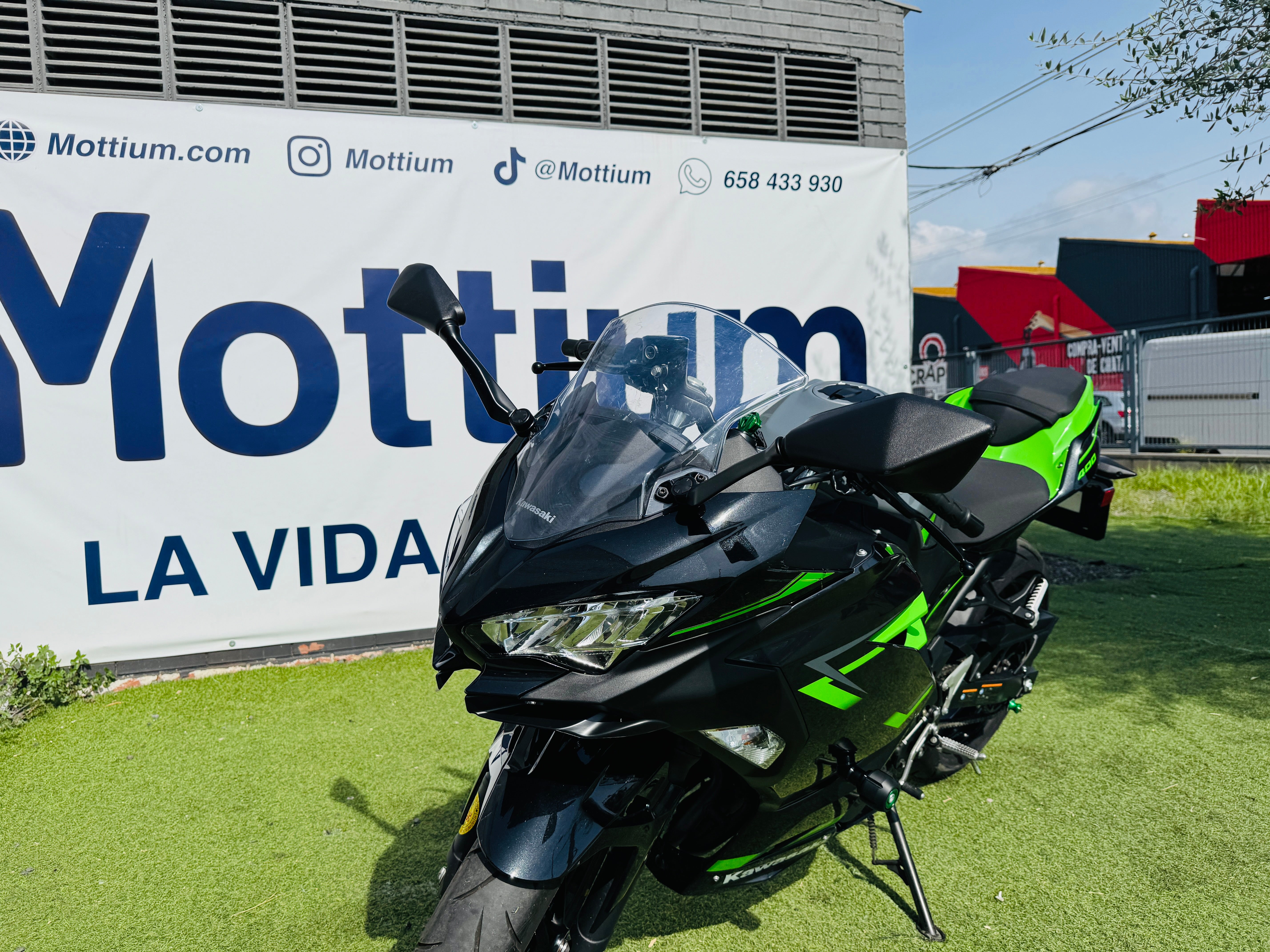 KAWASAKI NINJA 400