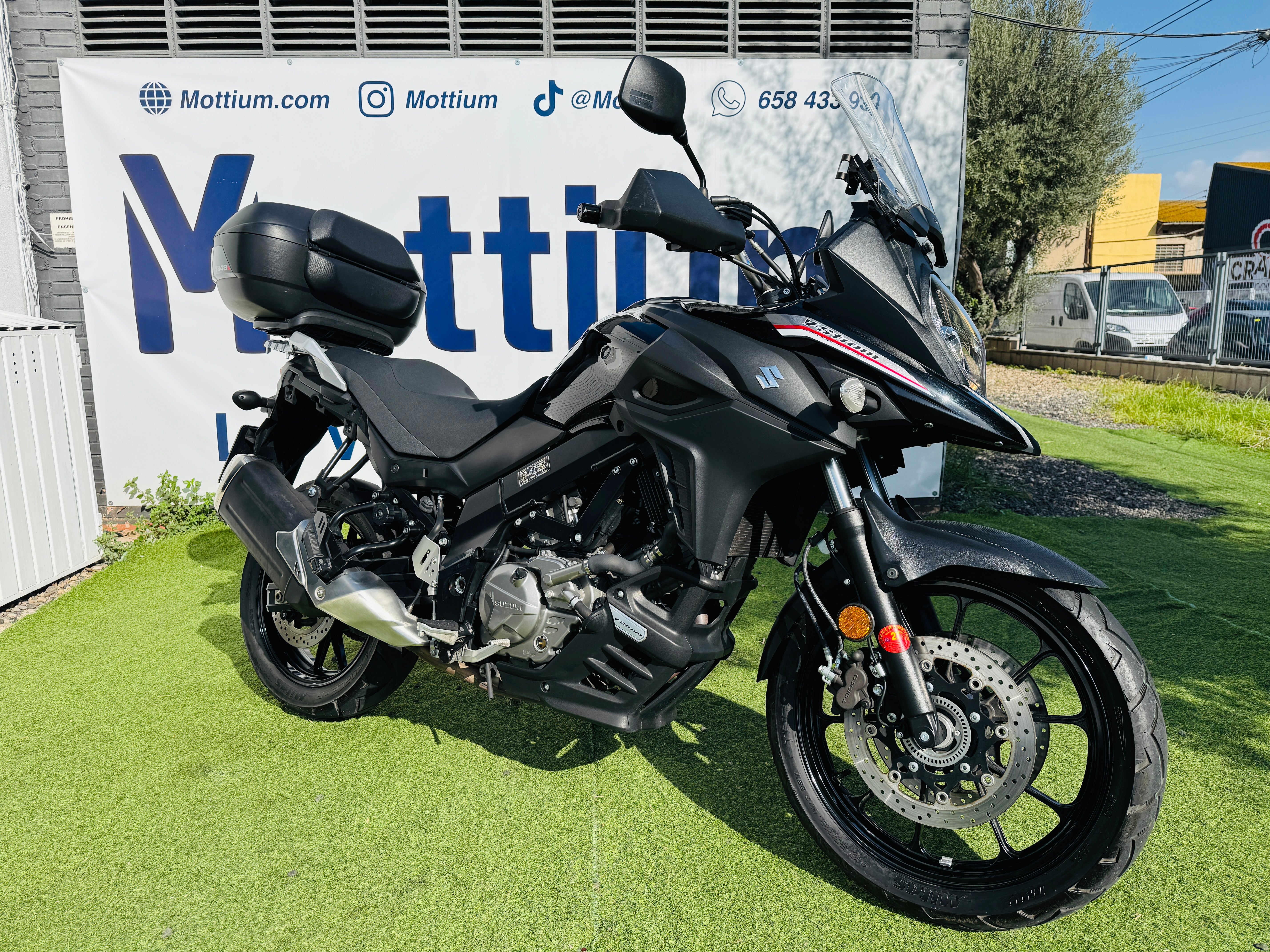 SUZUKI V-STROM 650