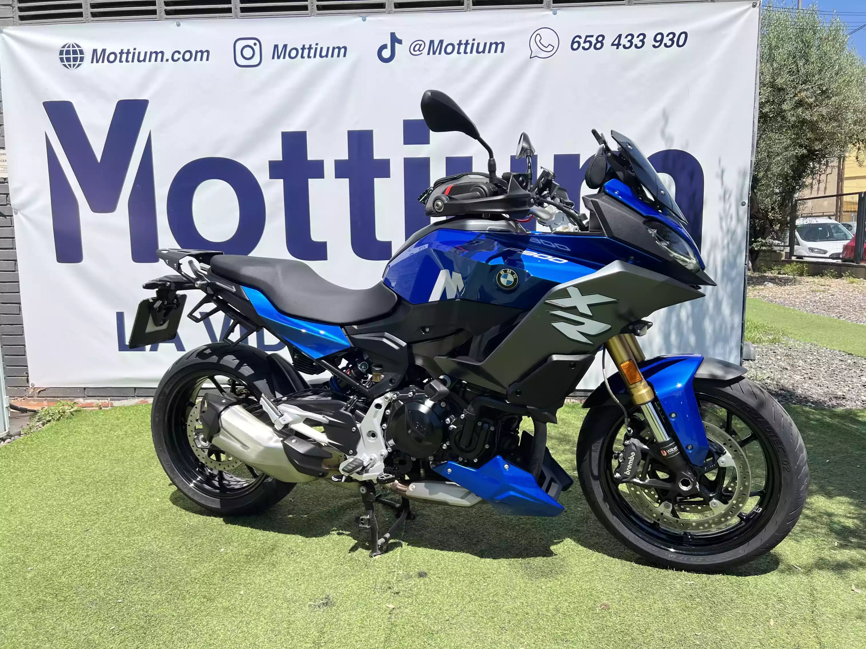 BMW F 900 XR