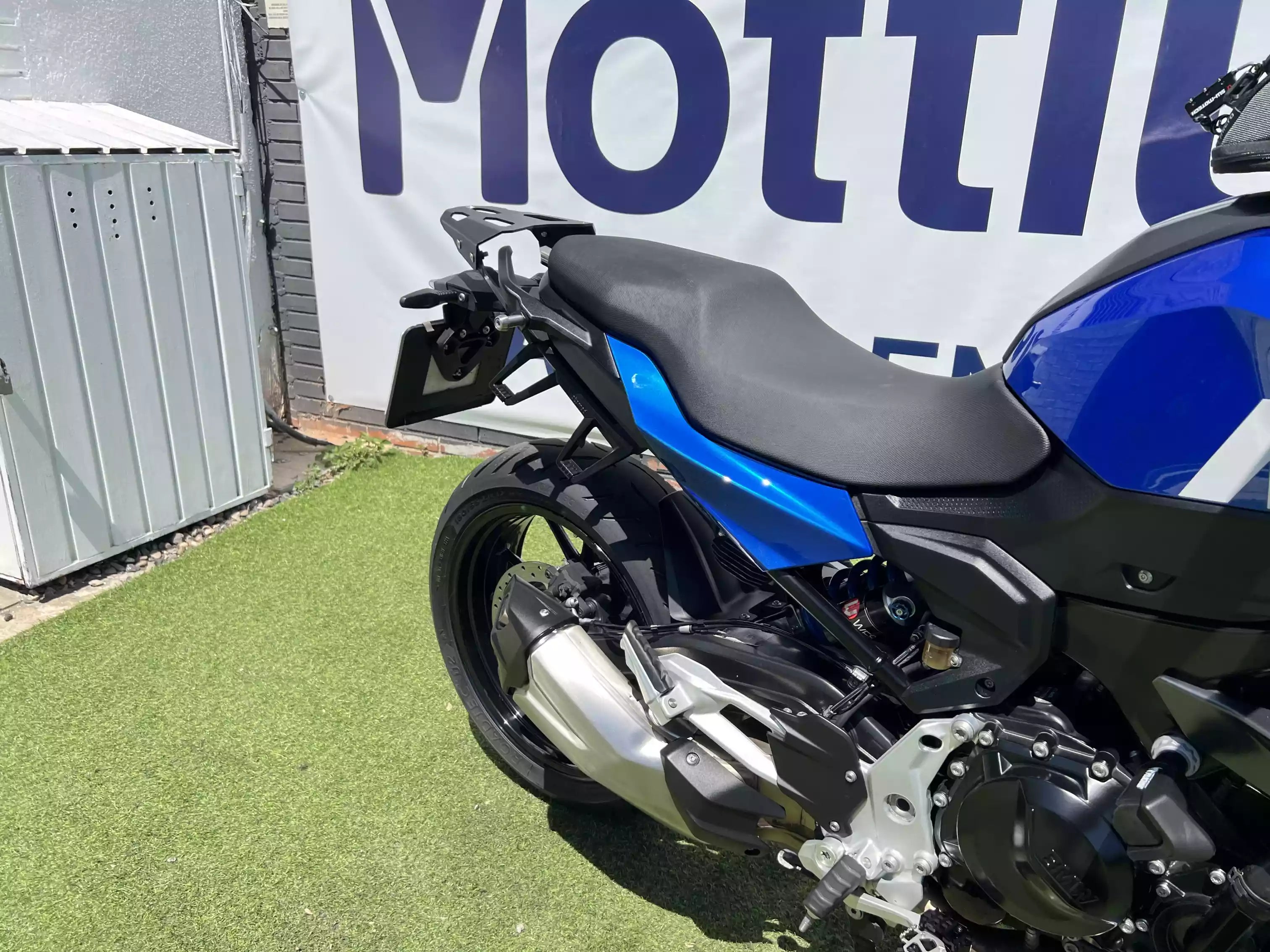 BMW F 900 XR
