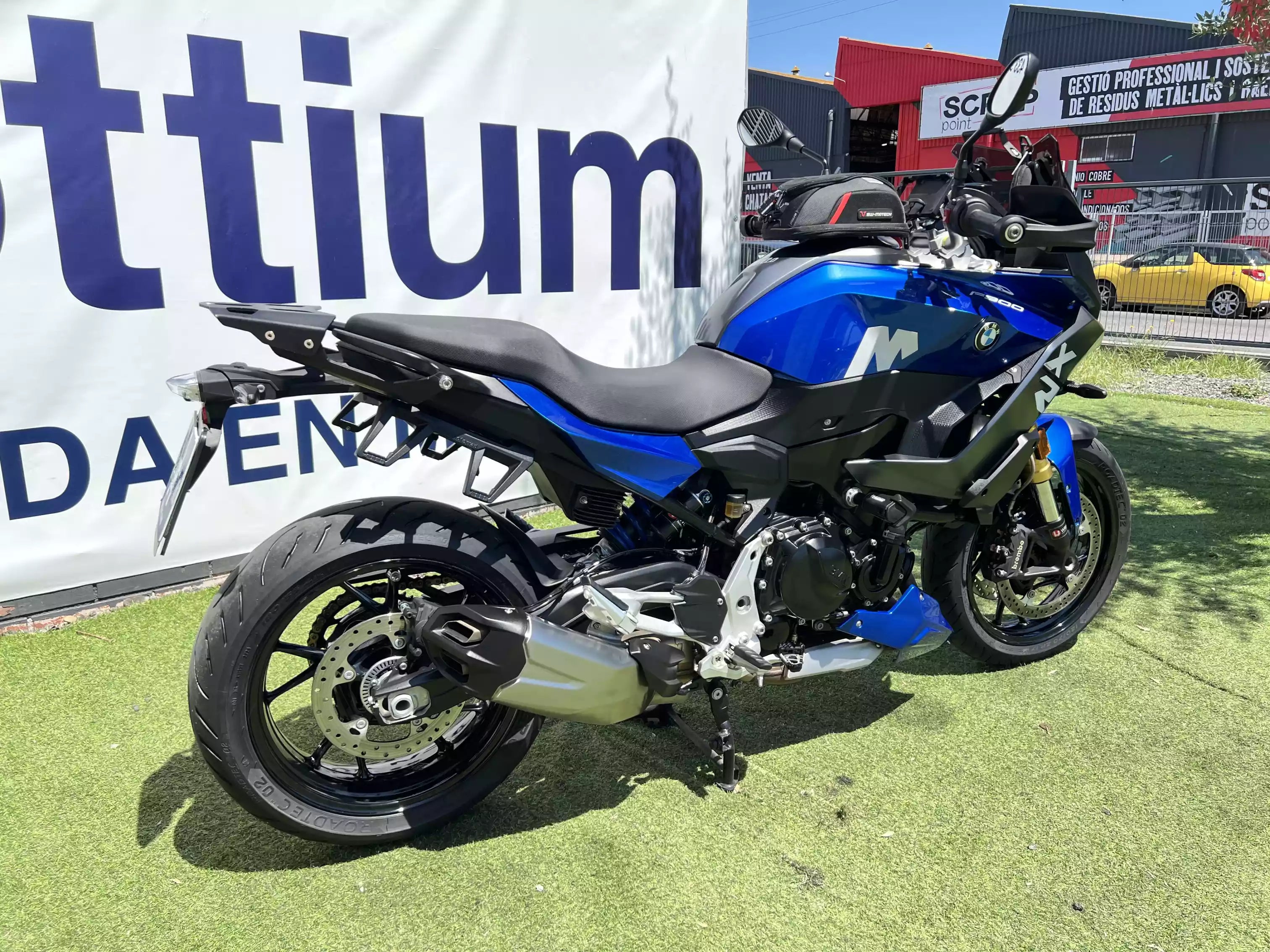 BMW F 900 XR