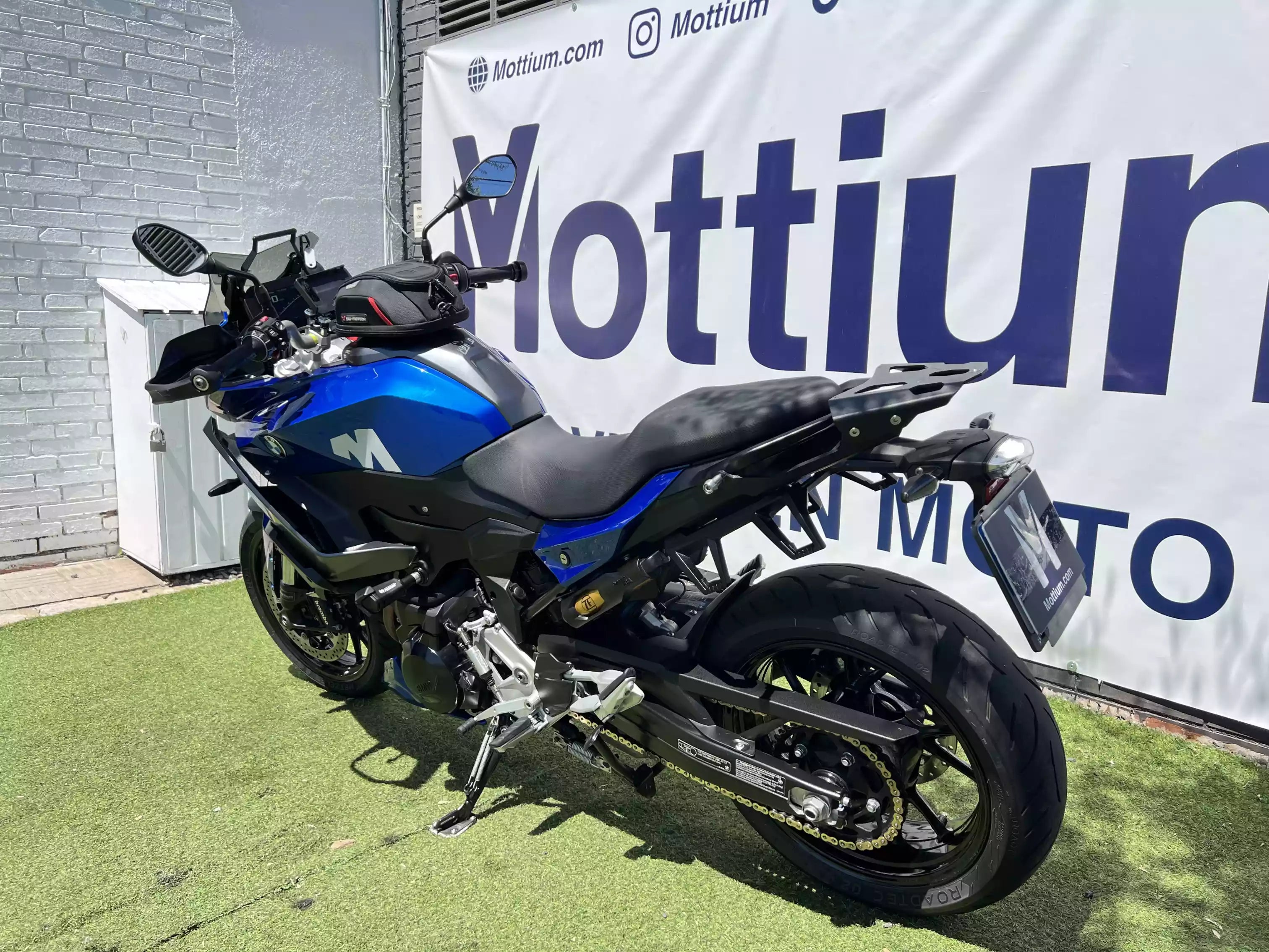 BMW F 900 XR