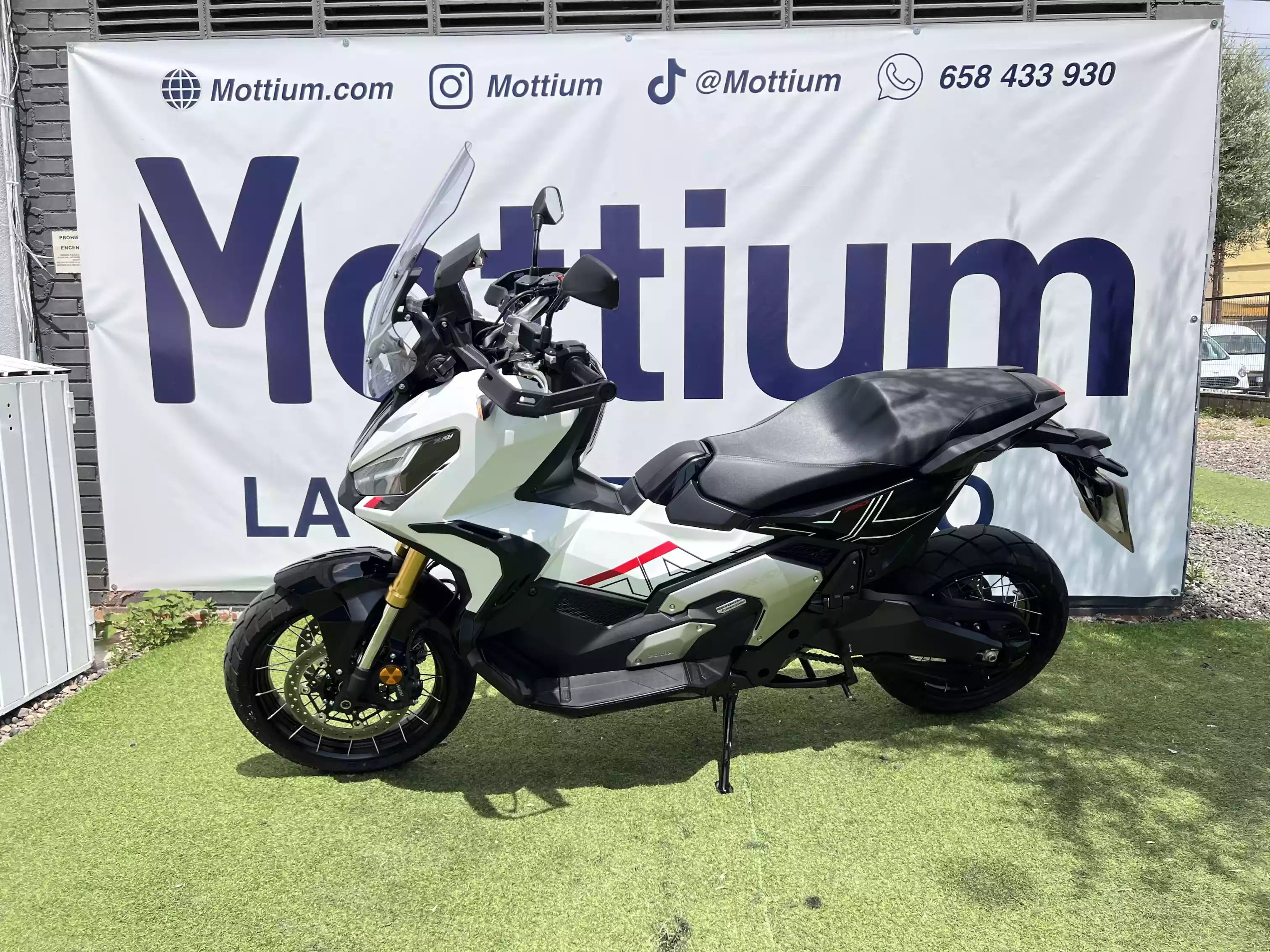 HONDA X-ADV