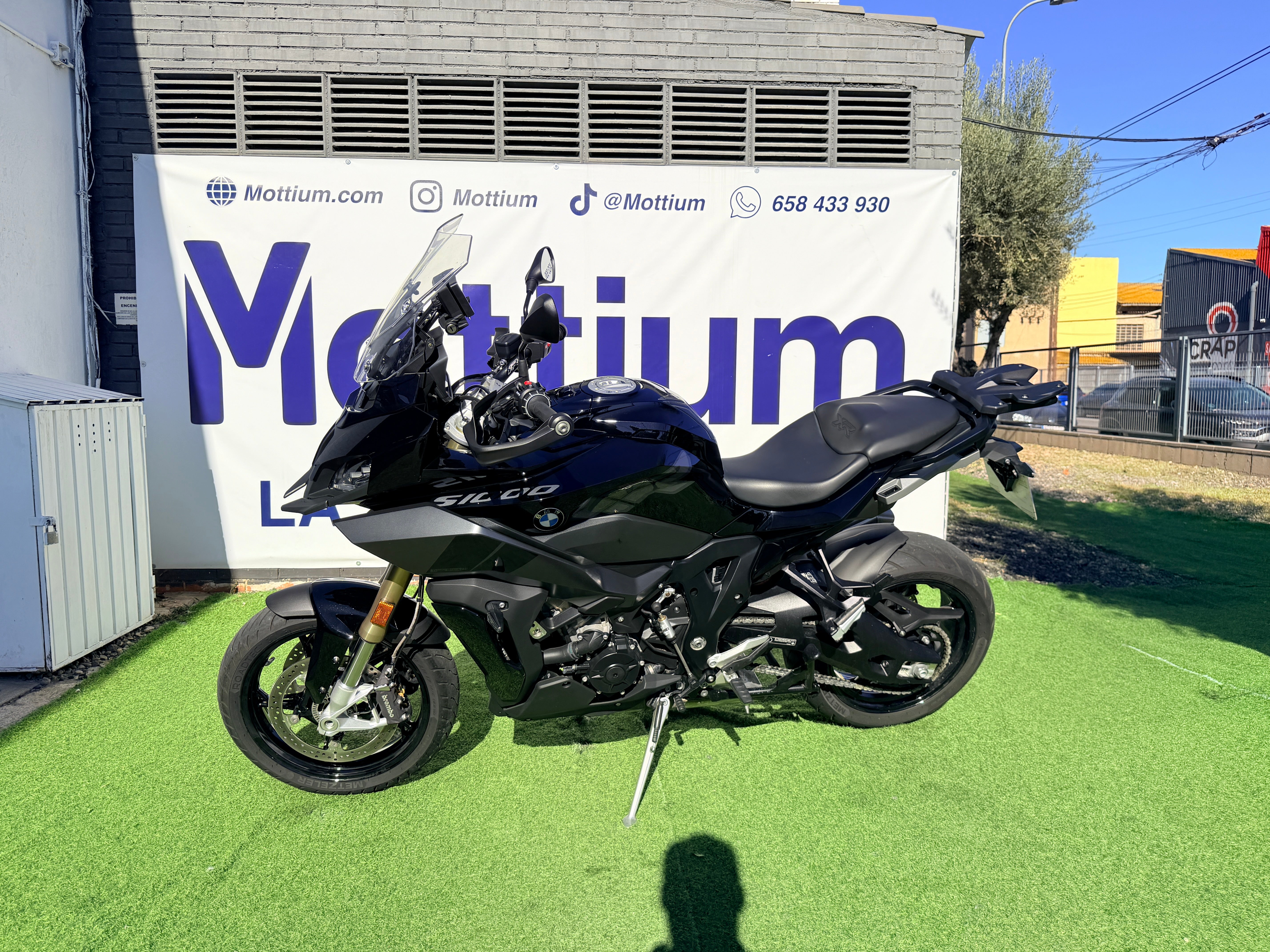 BMW S1000XR TRIPLE BLACK