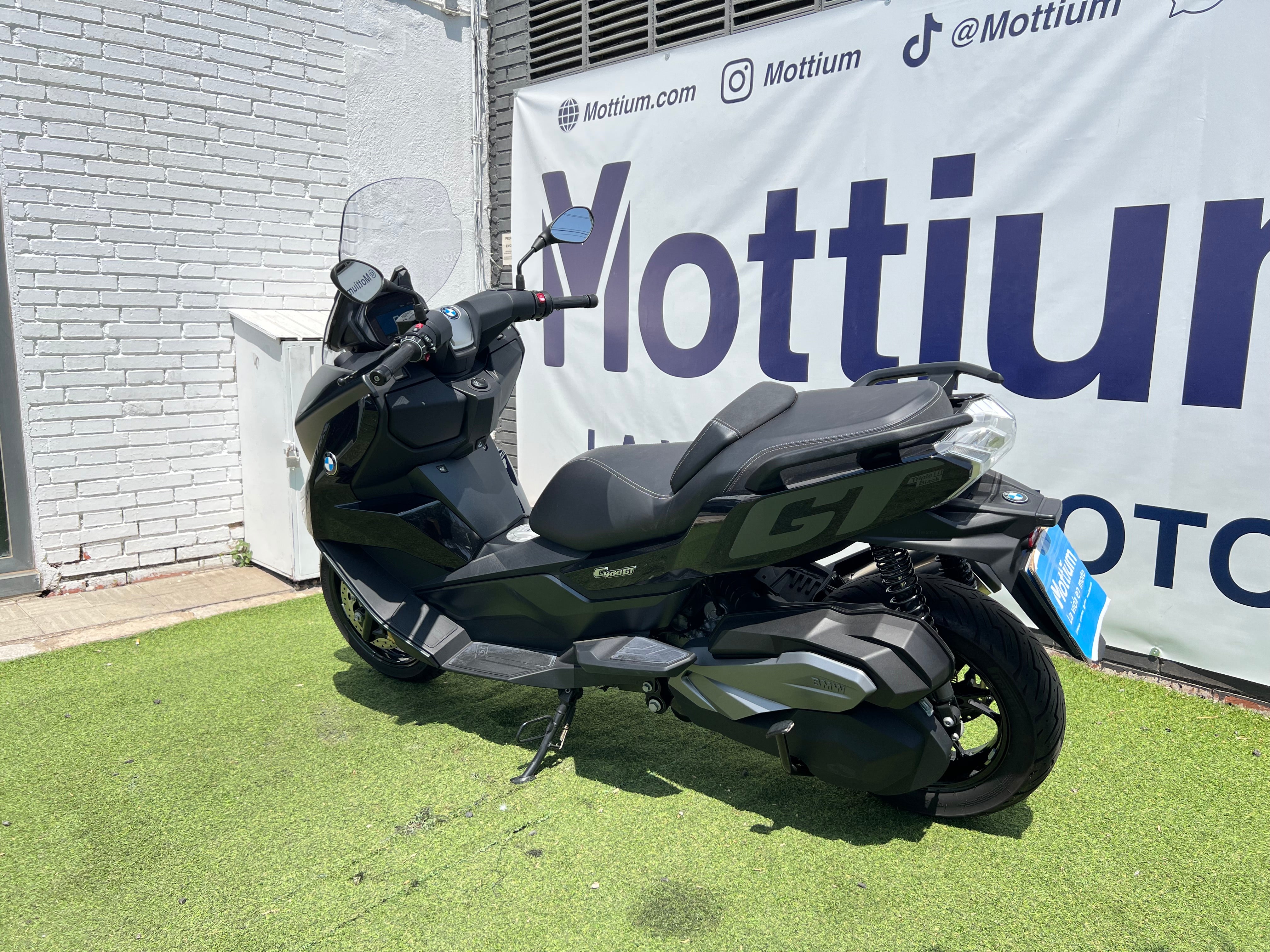 BMW C400GT TRIPE BLACK