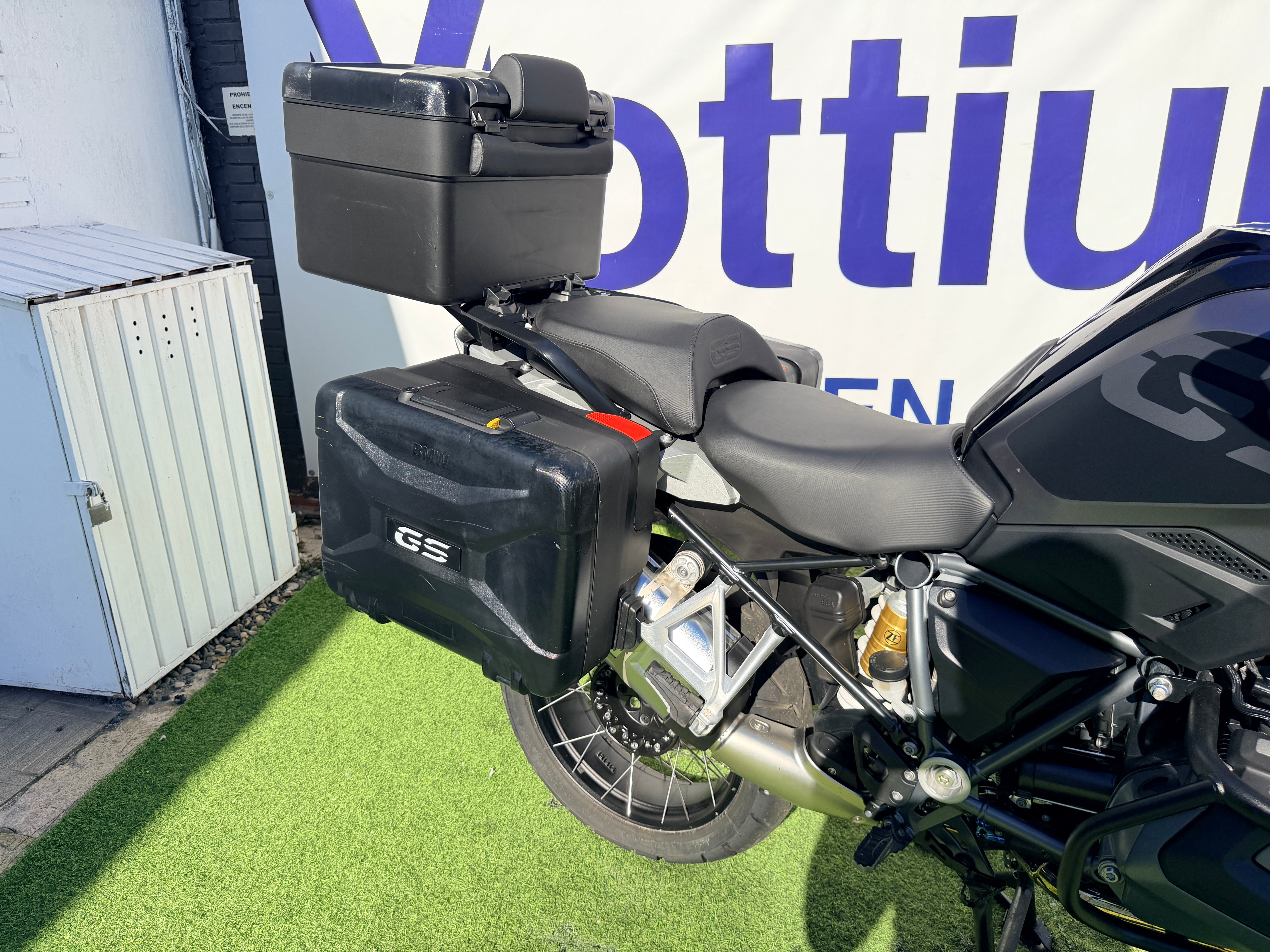 BMW R1250GS TRIPLE BLACK