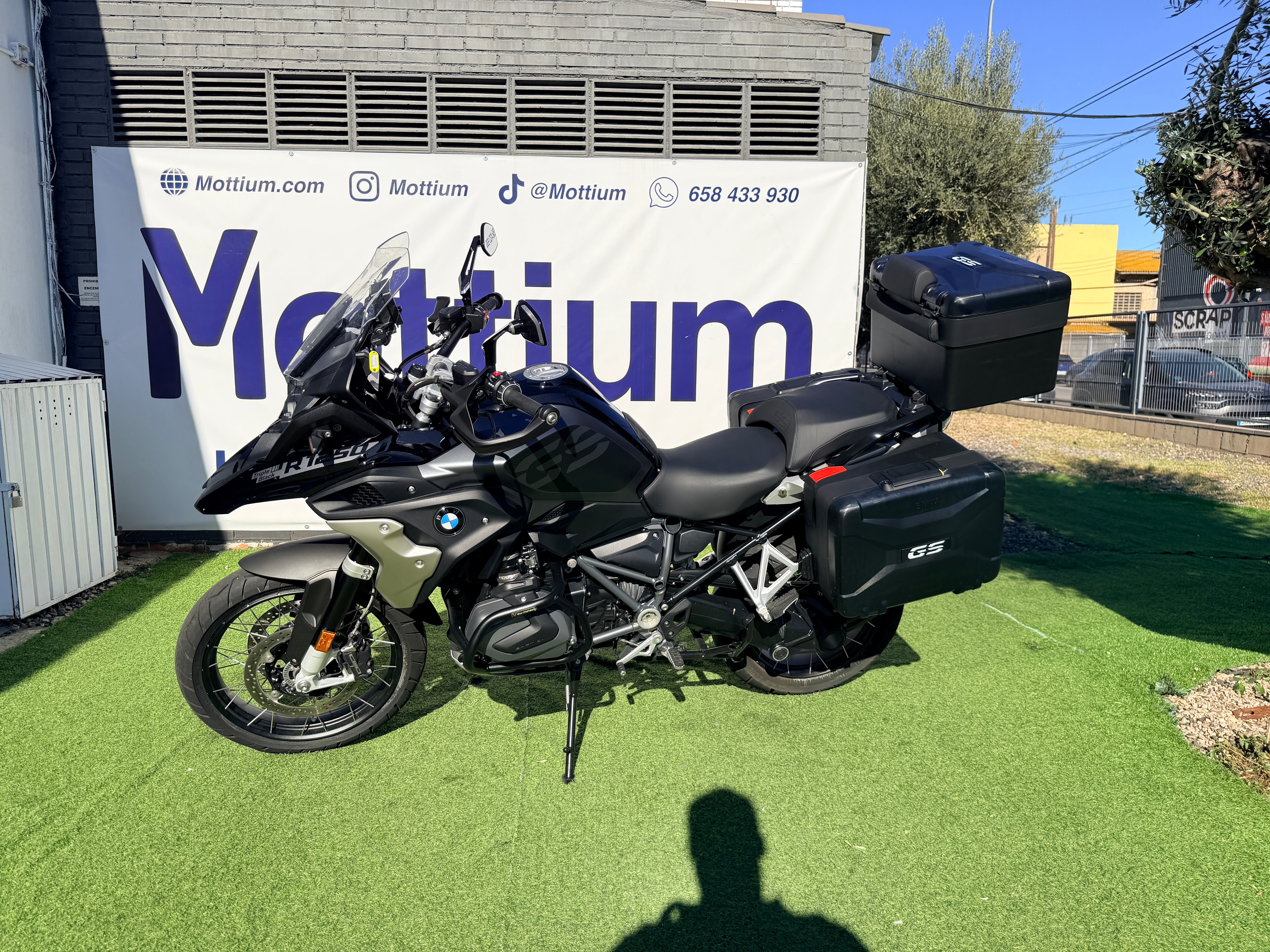 BMW R1250GS TRIPLE BLACK