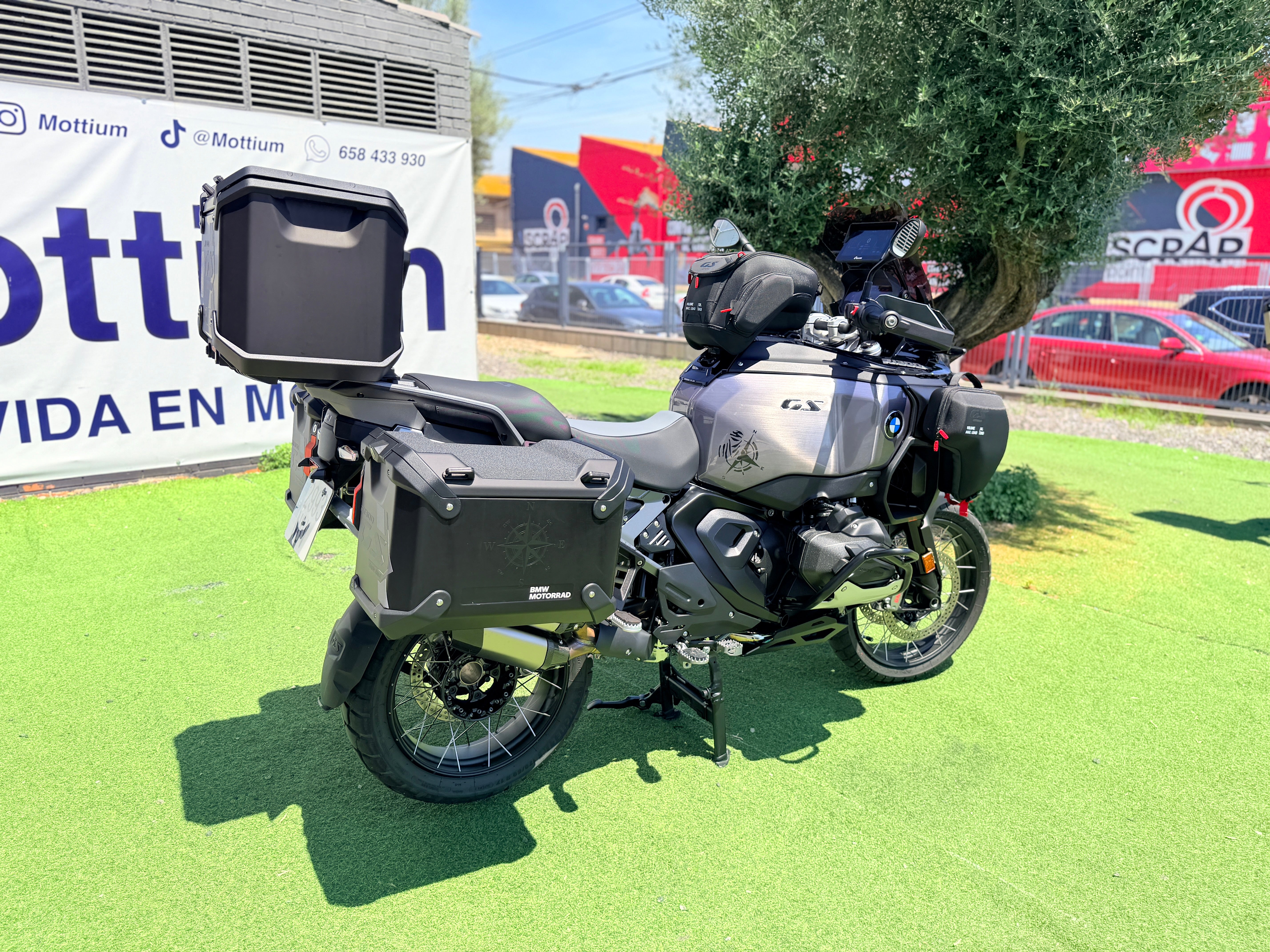 BMW R1300GS TRIPLEBLACK