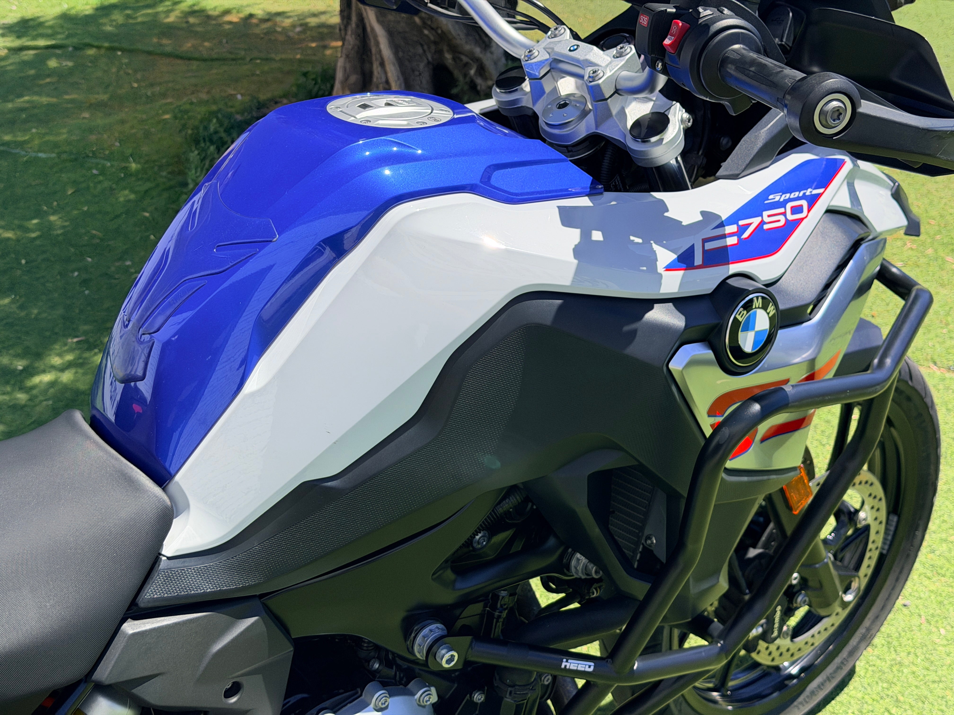 BMW F750GS