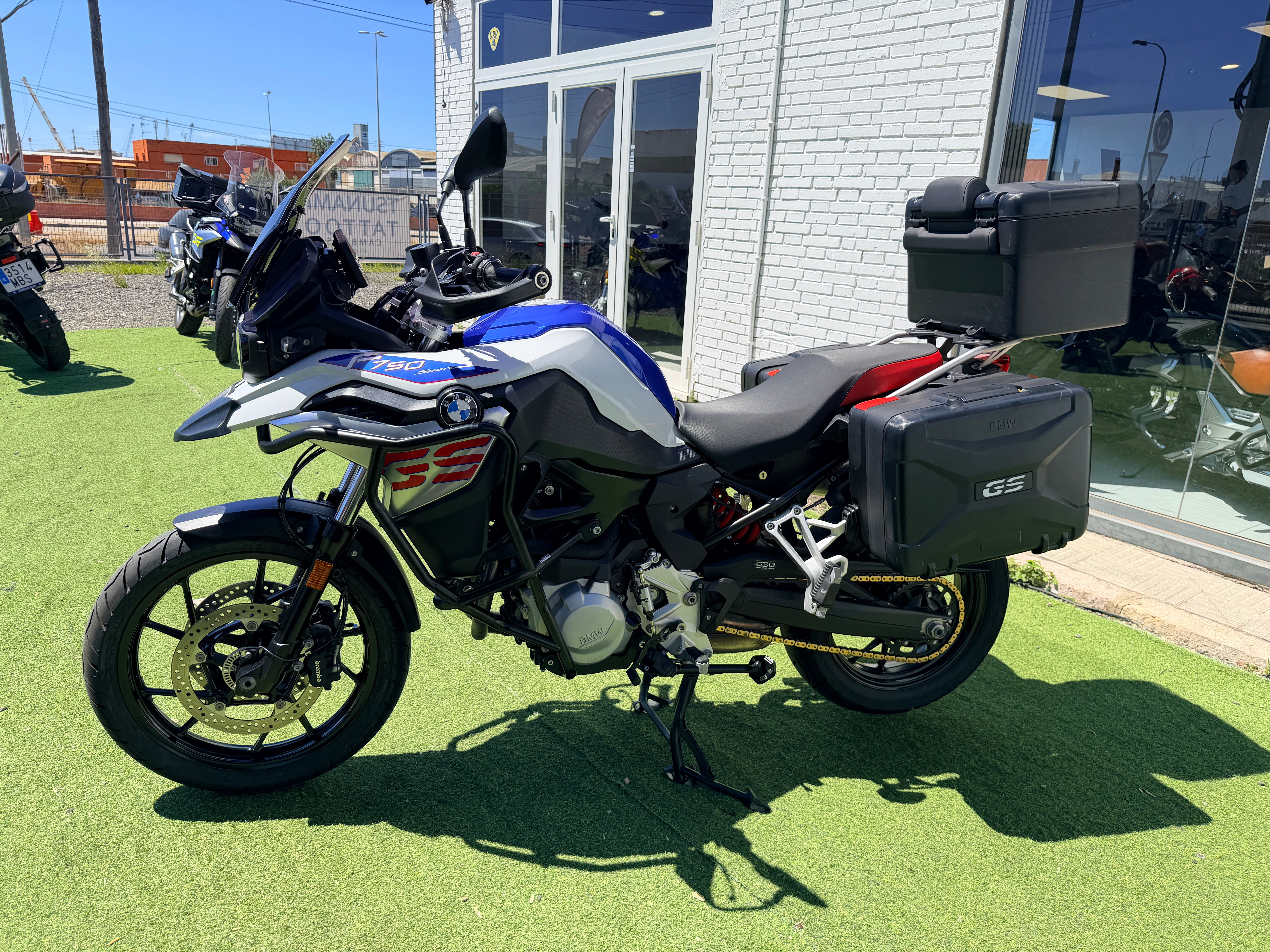 BMW F750GS