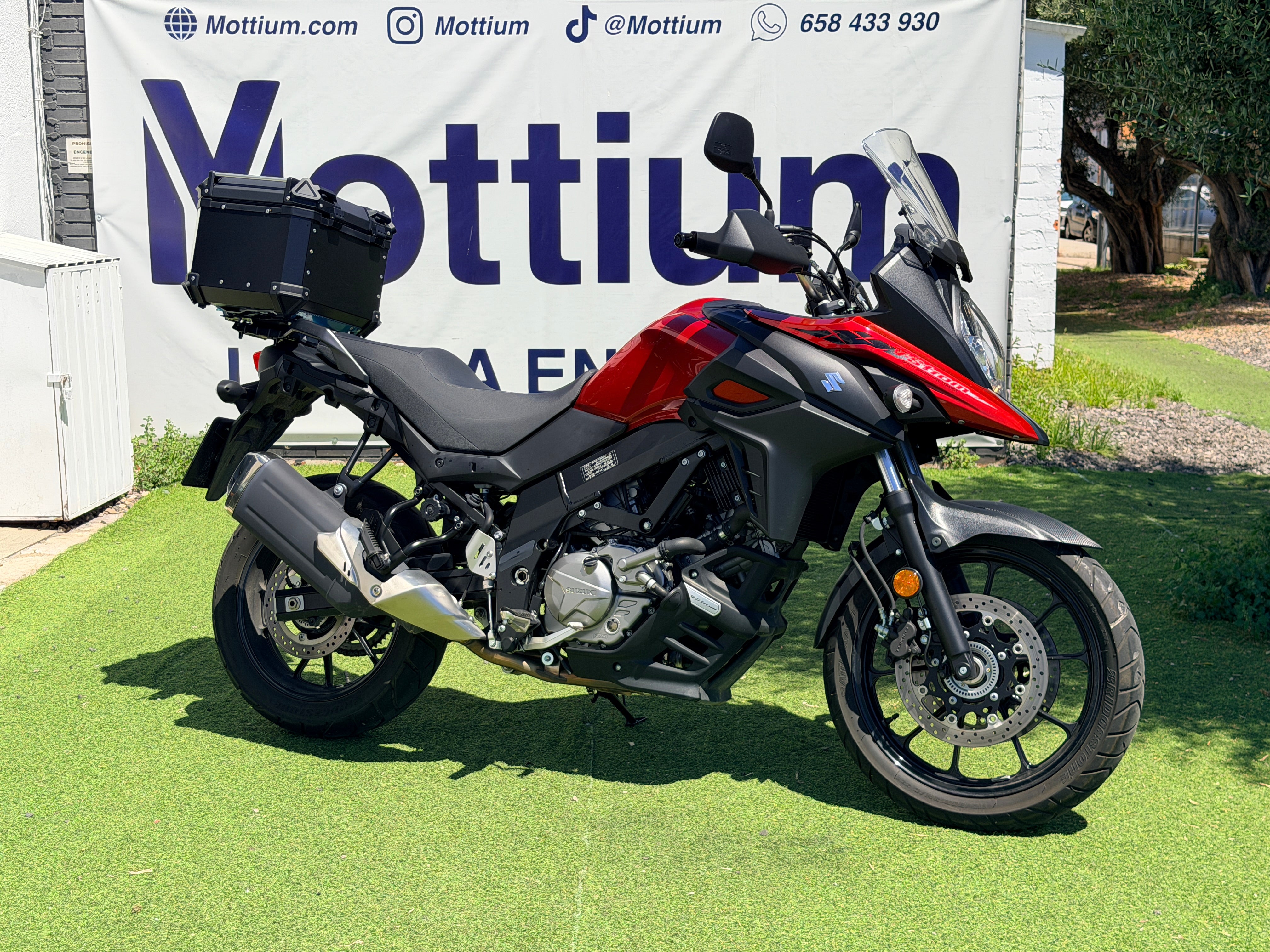 SUZUKI V-STROM 650