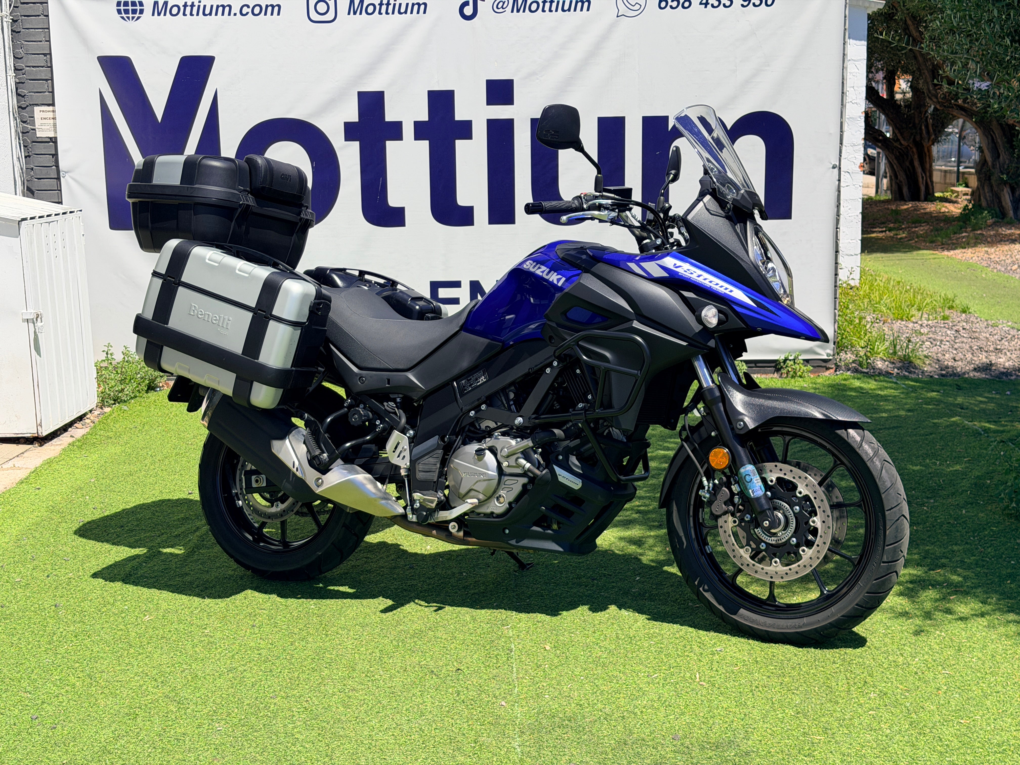 SUZUKI V-STROM 650