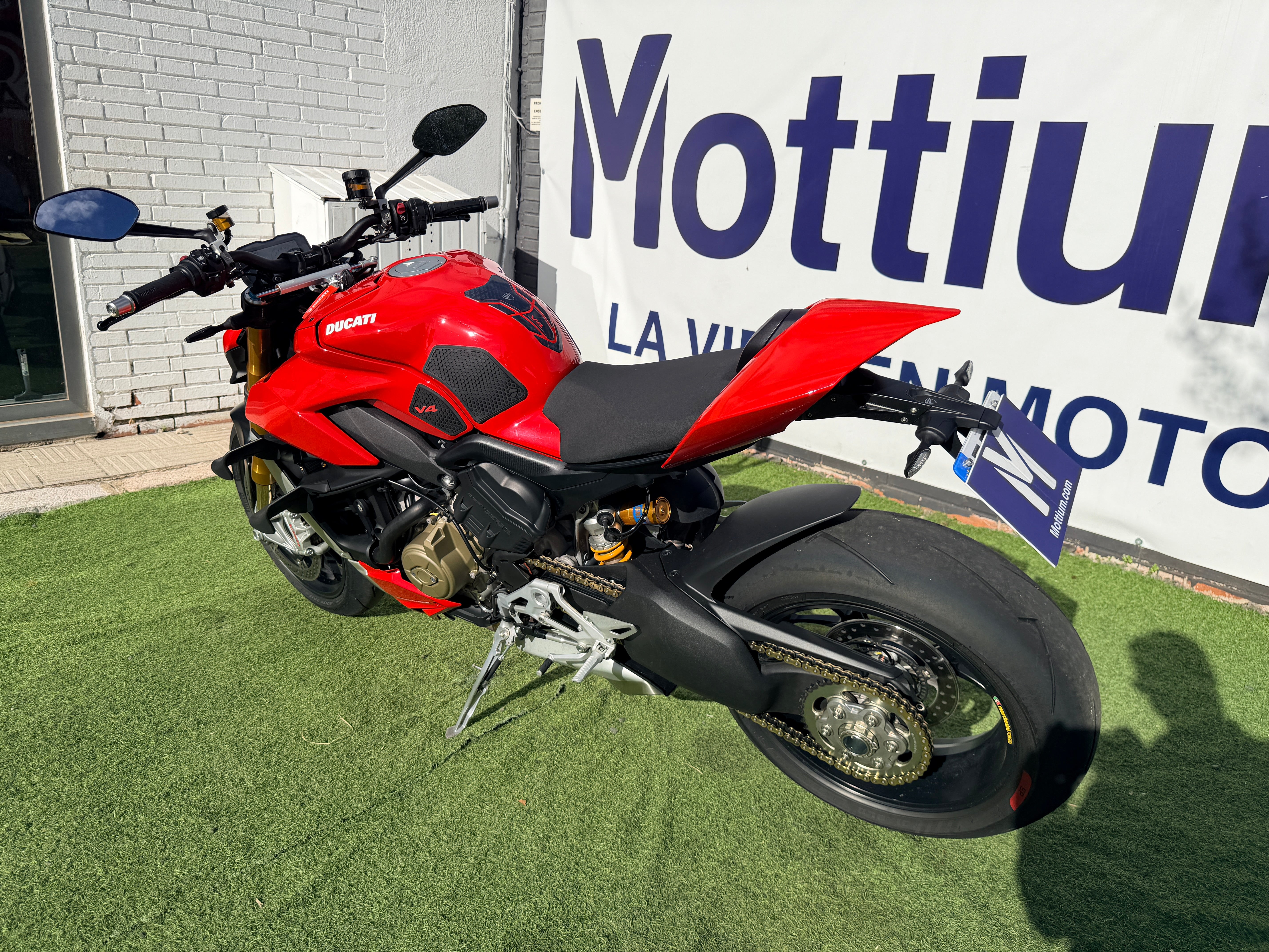 DUCATI STREETFIGHTER V4 S