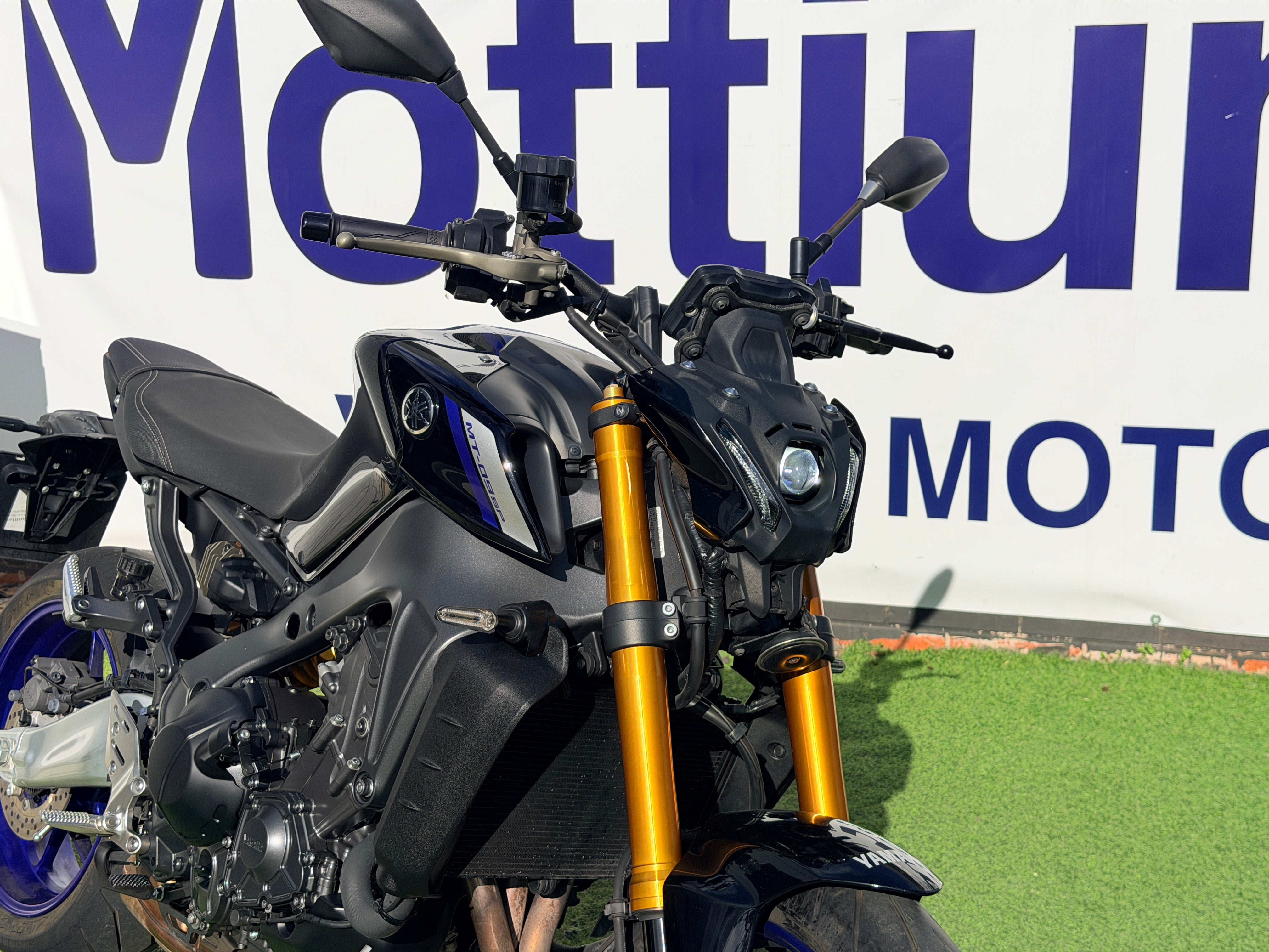 YAMAHA MT-09 SP