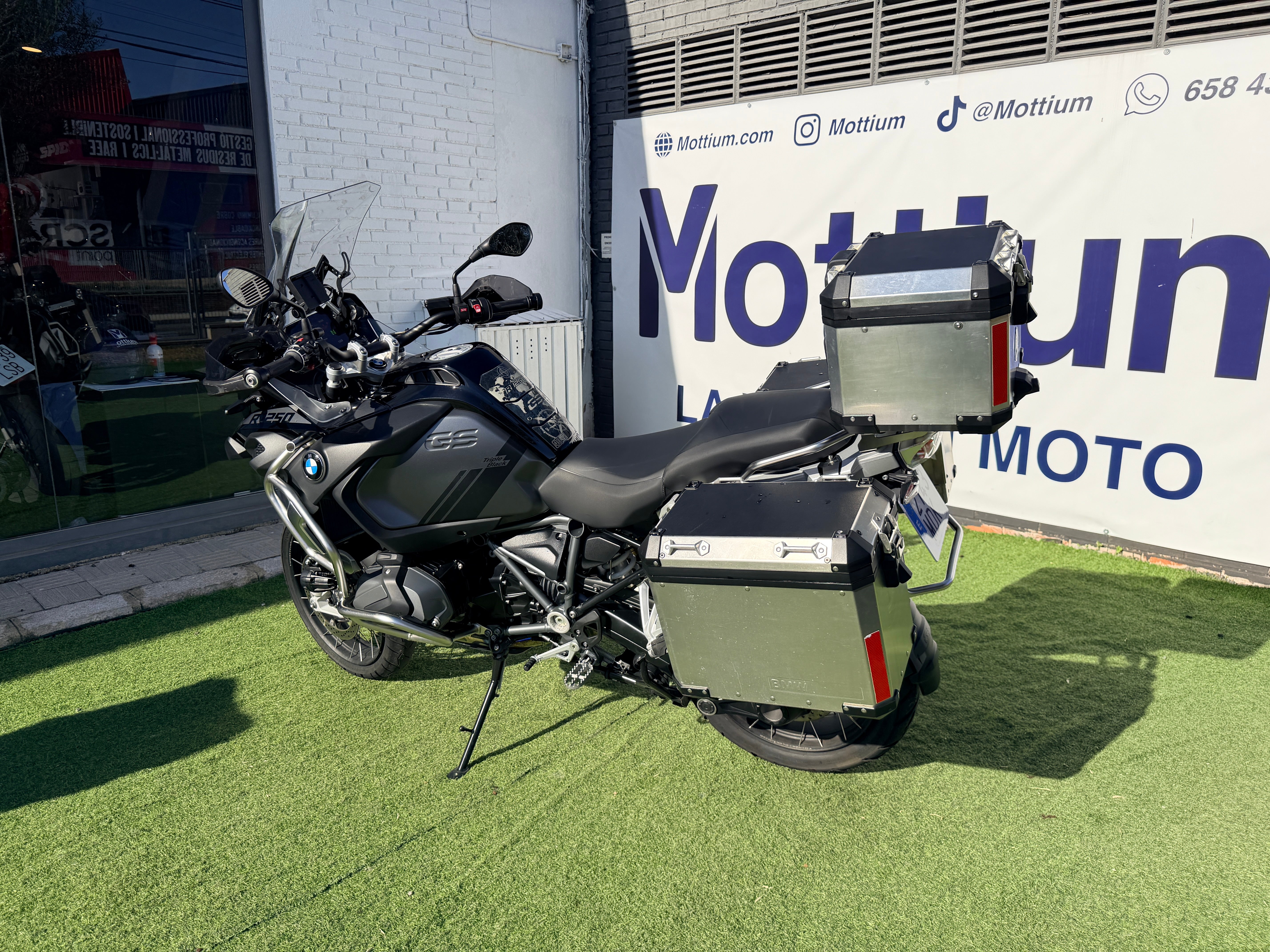 BMW R1250GS ADVENTURE TRIPLE BLACK