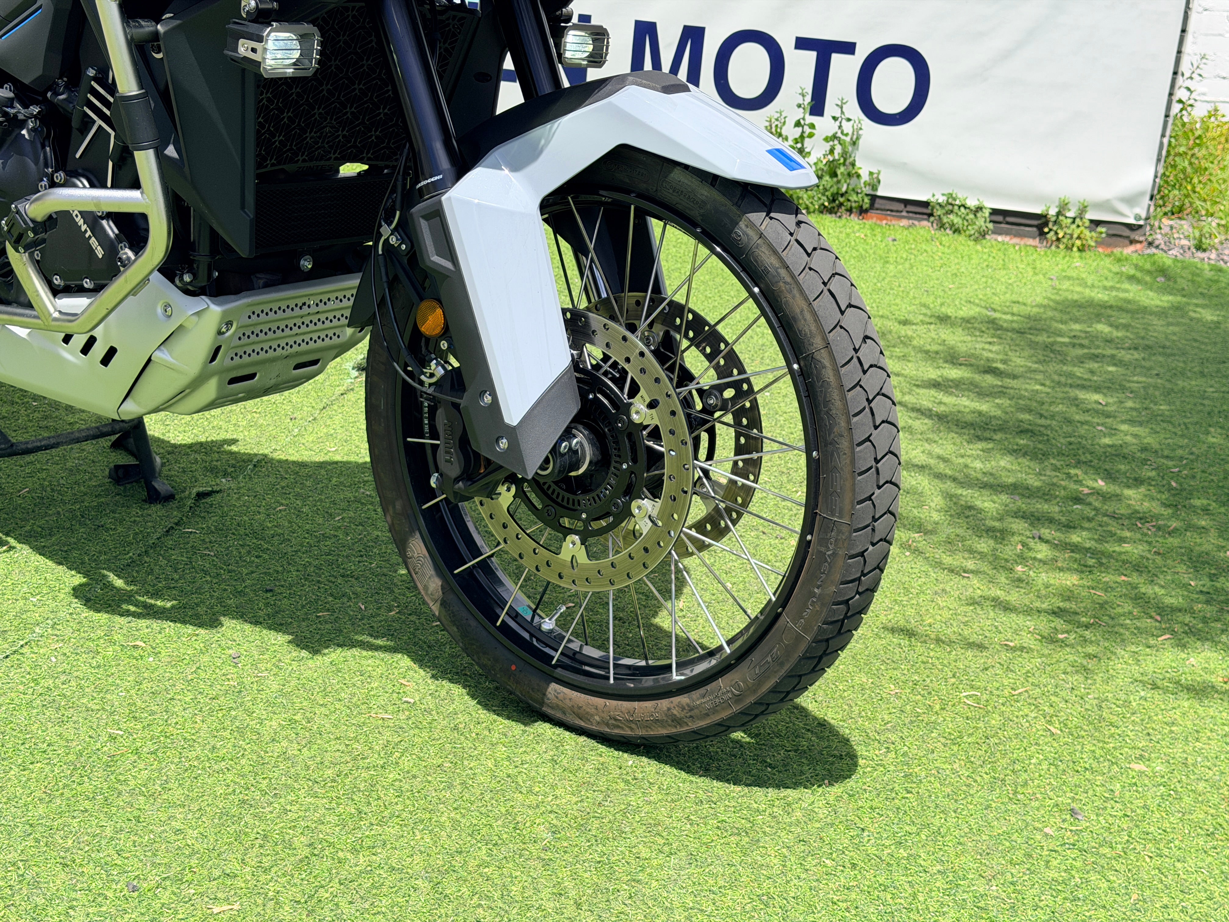ZONTES 703 F