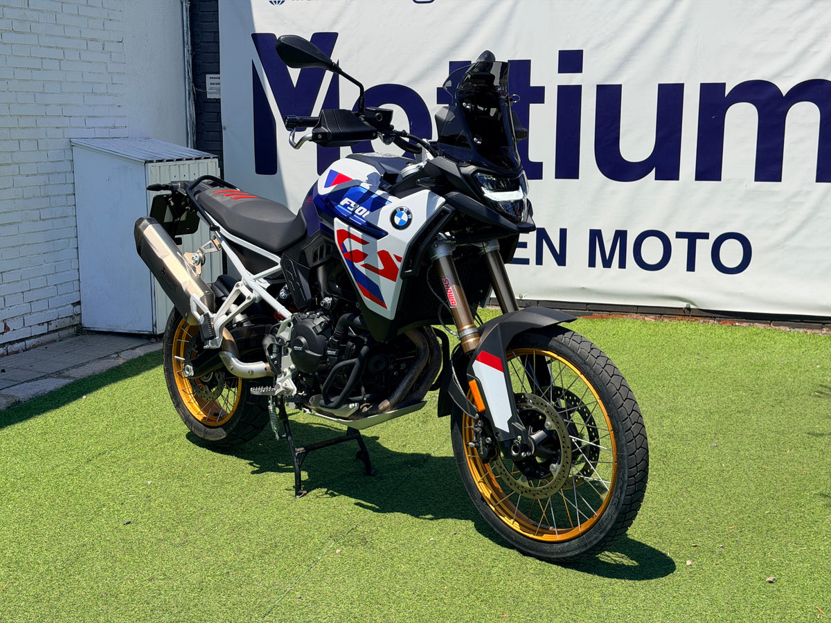 BMW F900GS
