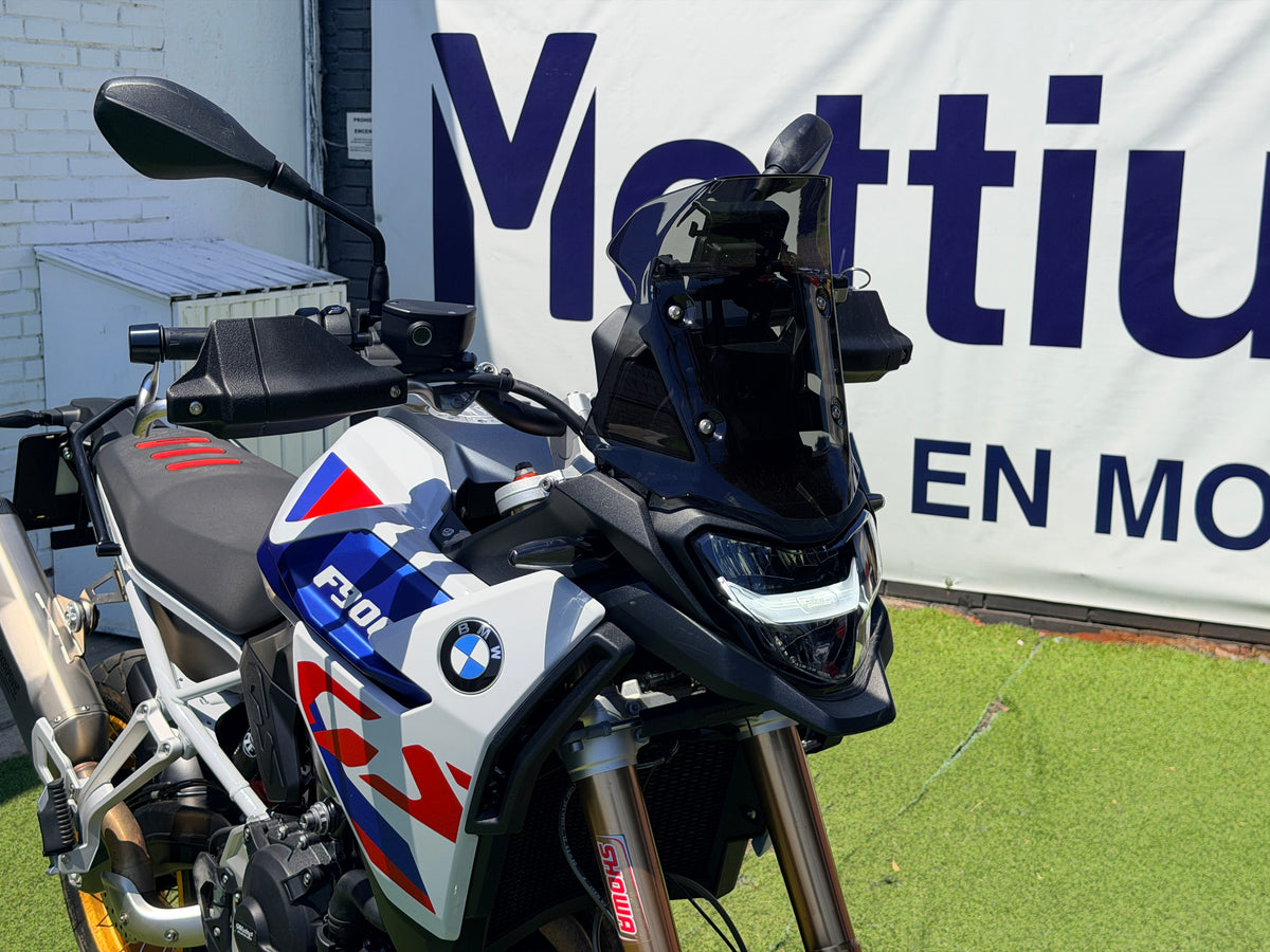 BMW F900GS