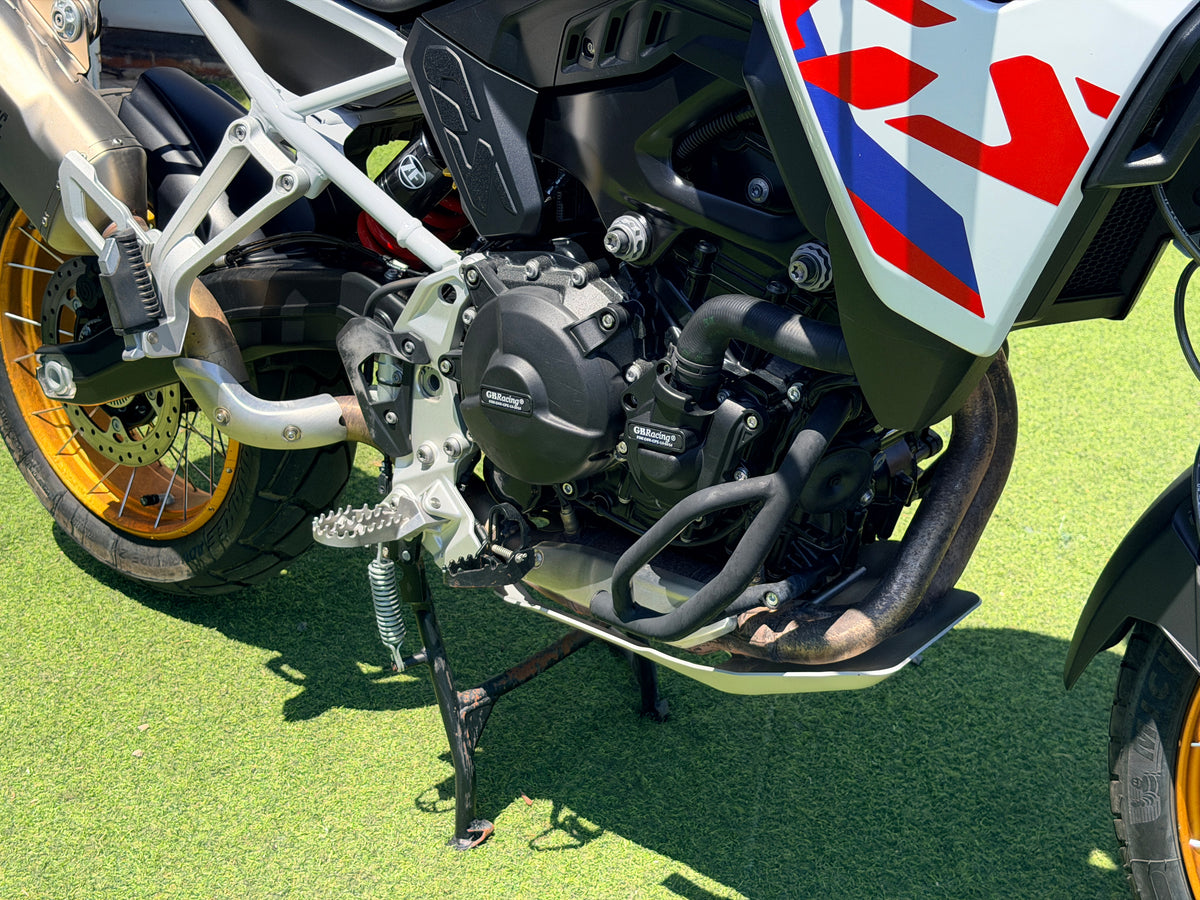 BMW F900GS