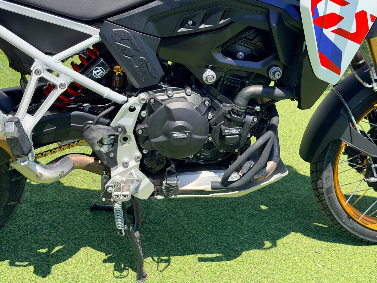BMW F900GS