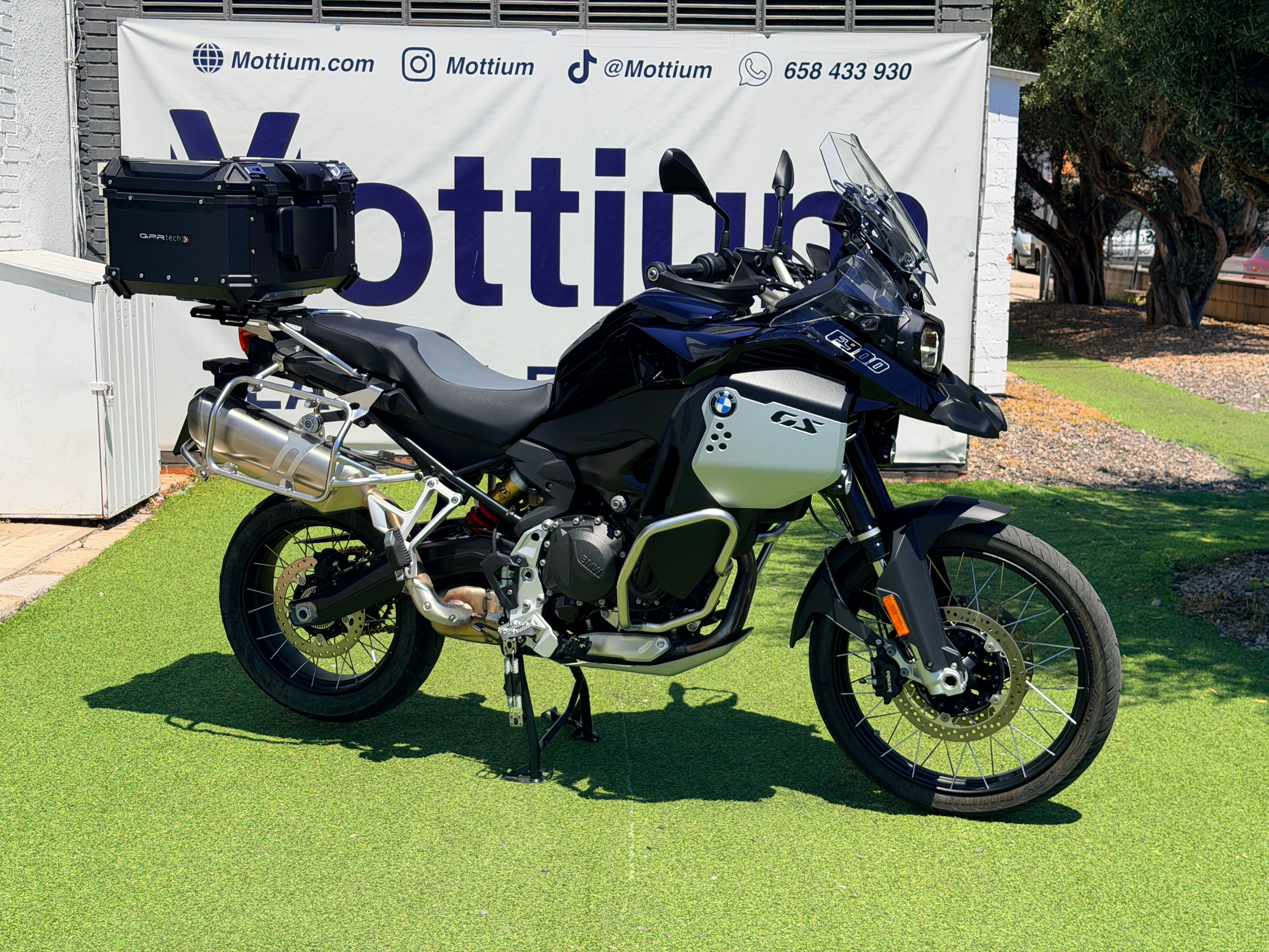 BMW F900GS ADVENTURE