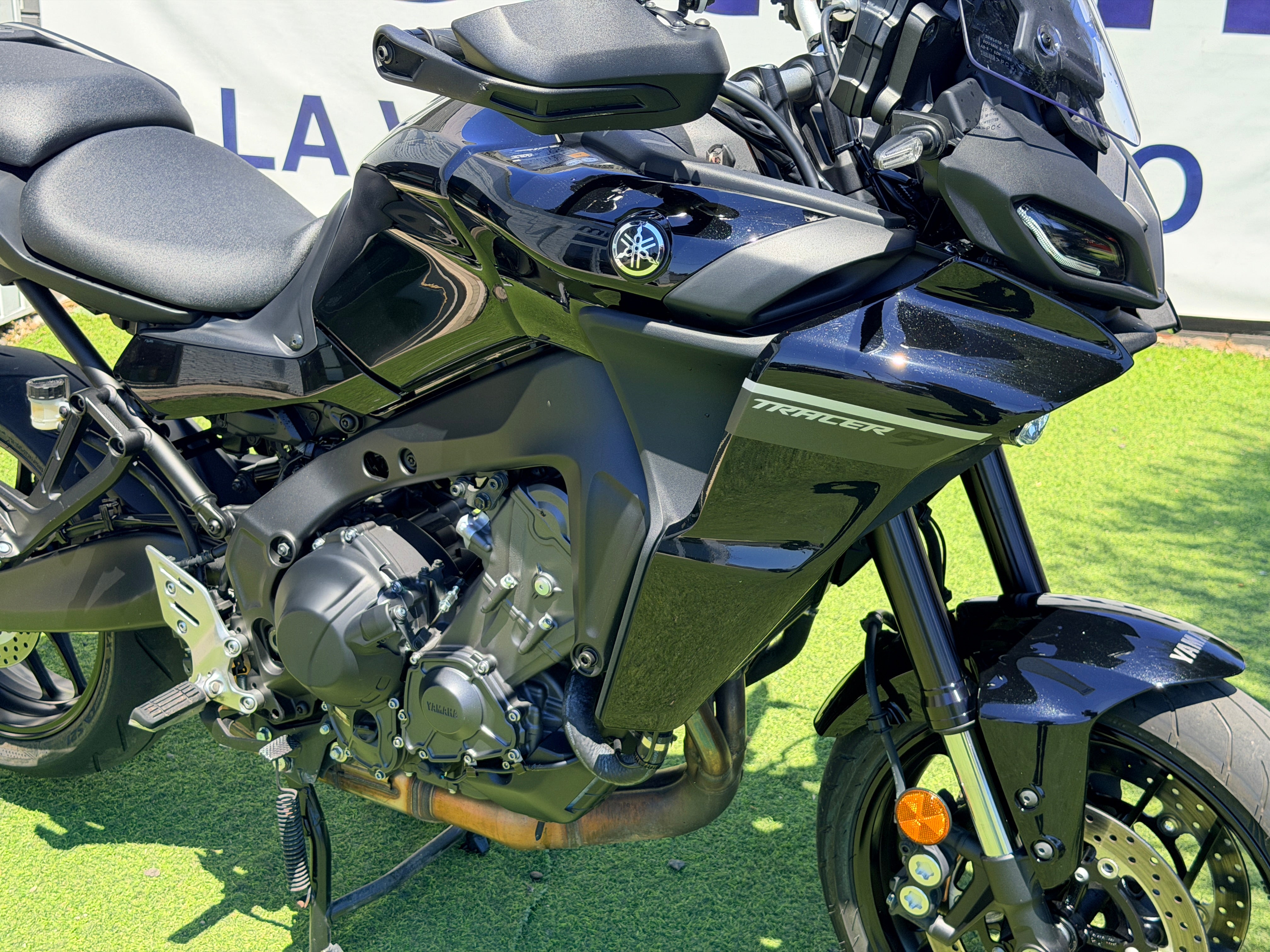 YAMAHA TRACER 9