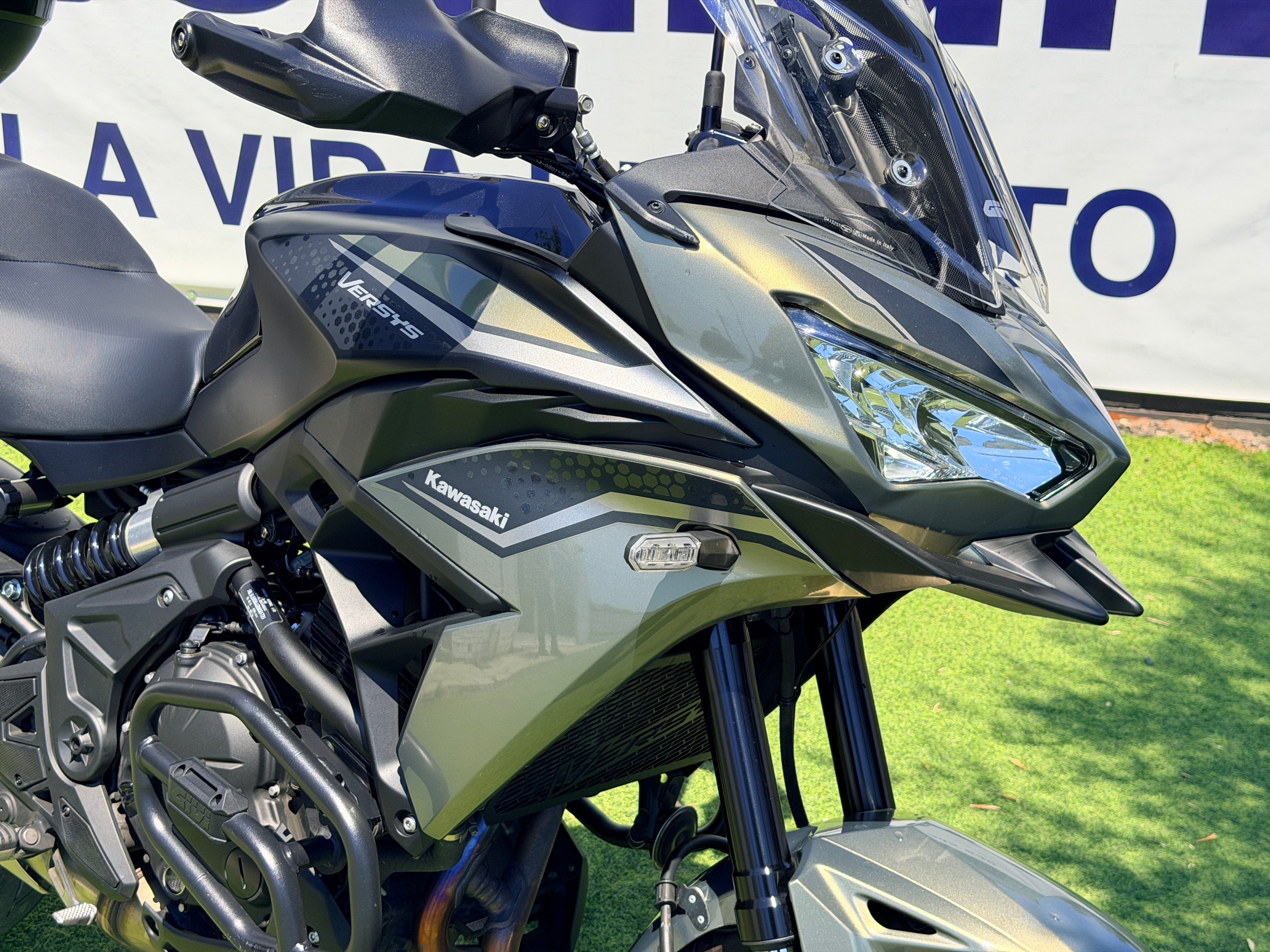 KAWASAKI VERSYS 650