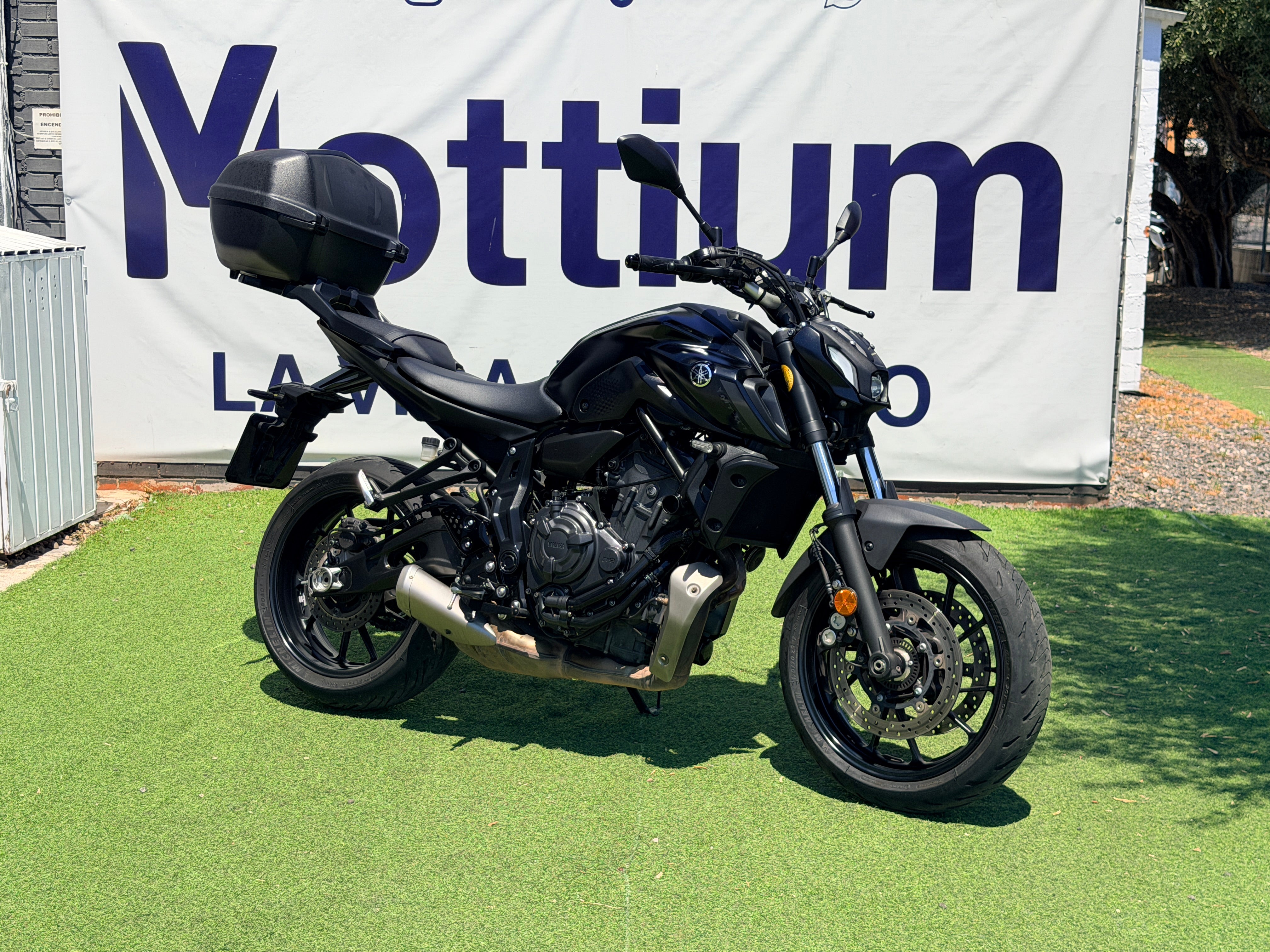YAMAHA MT-07