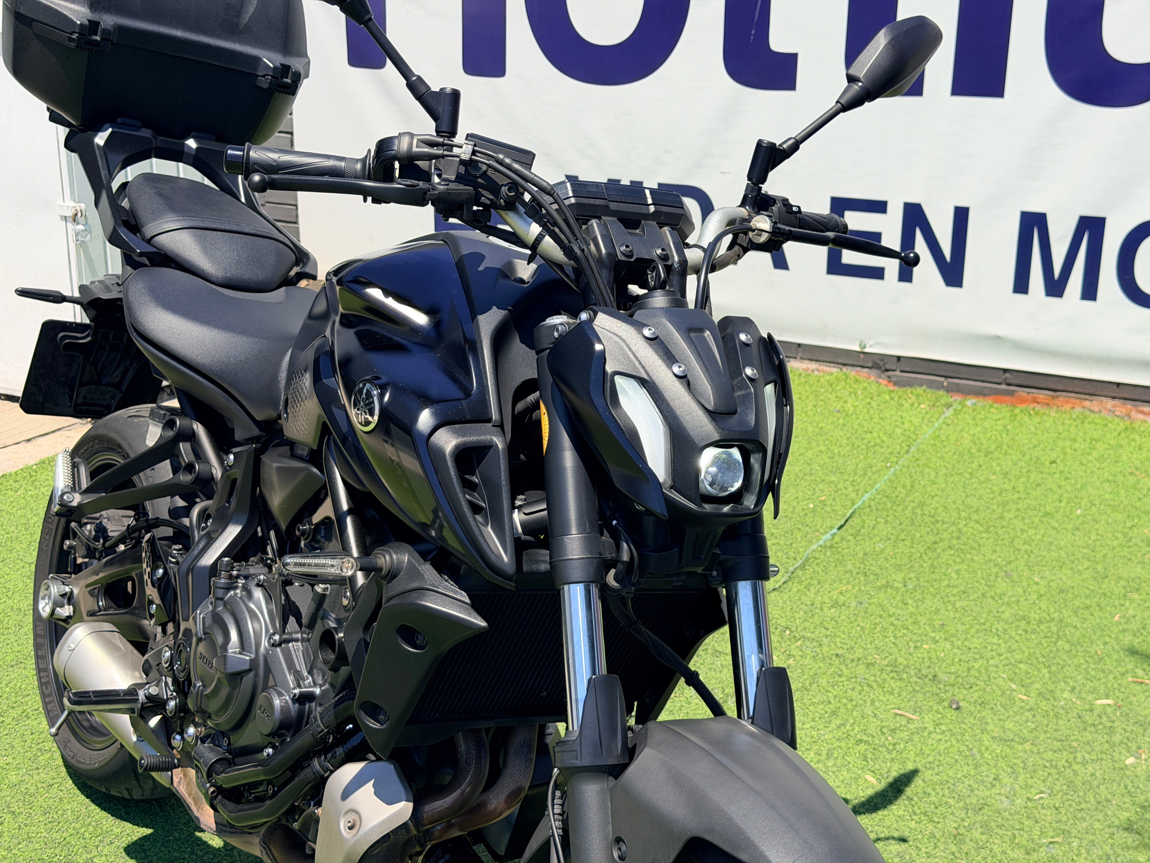 YAMAHA MT-07