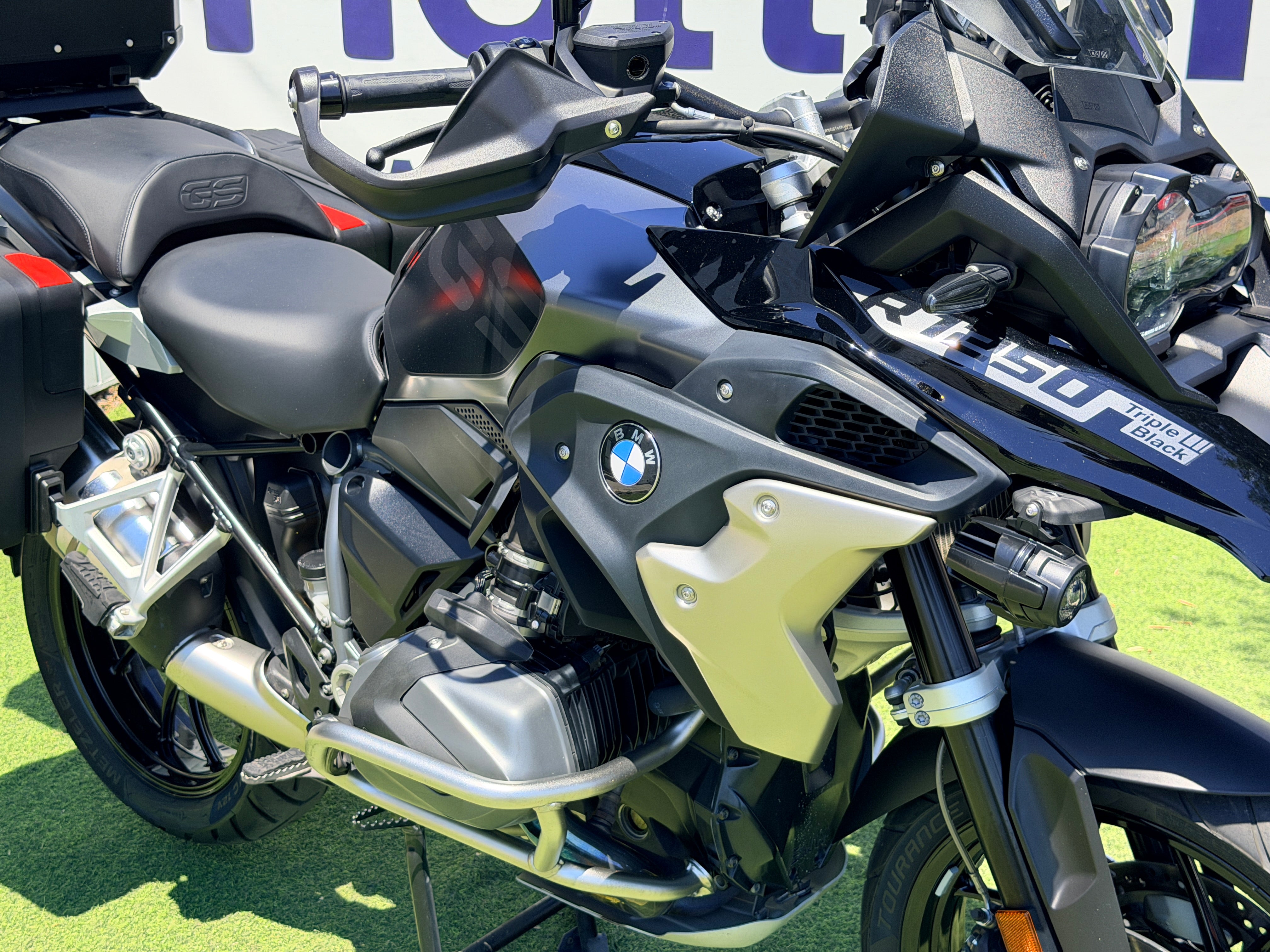 BMW R1250GS TRIPLE BLACK