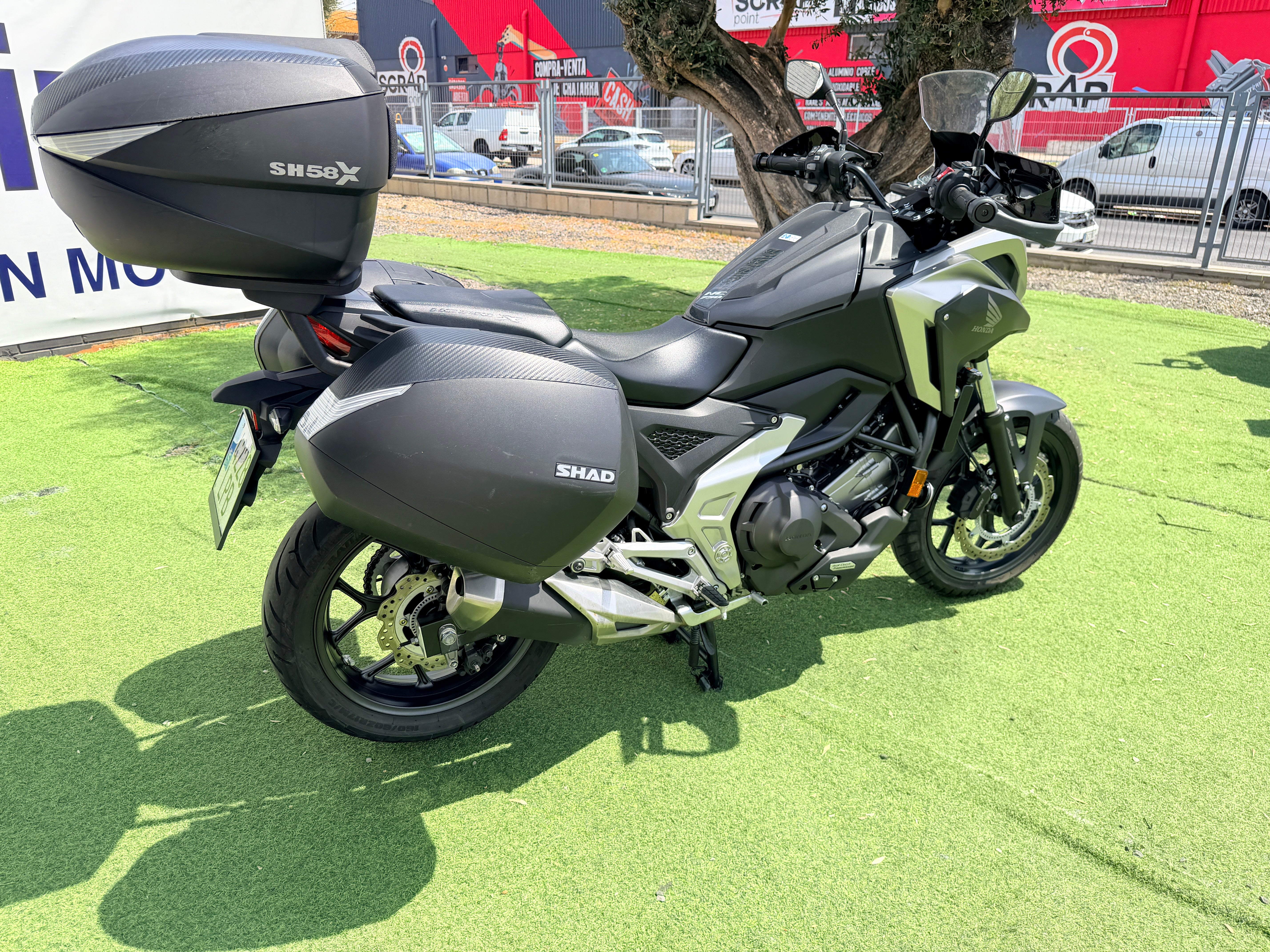 HONDA NC750X DCT