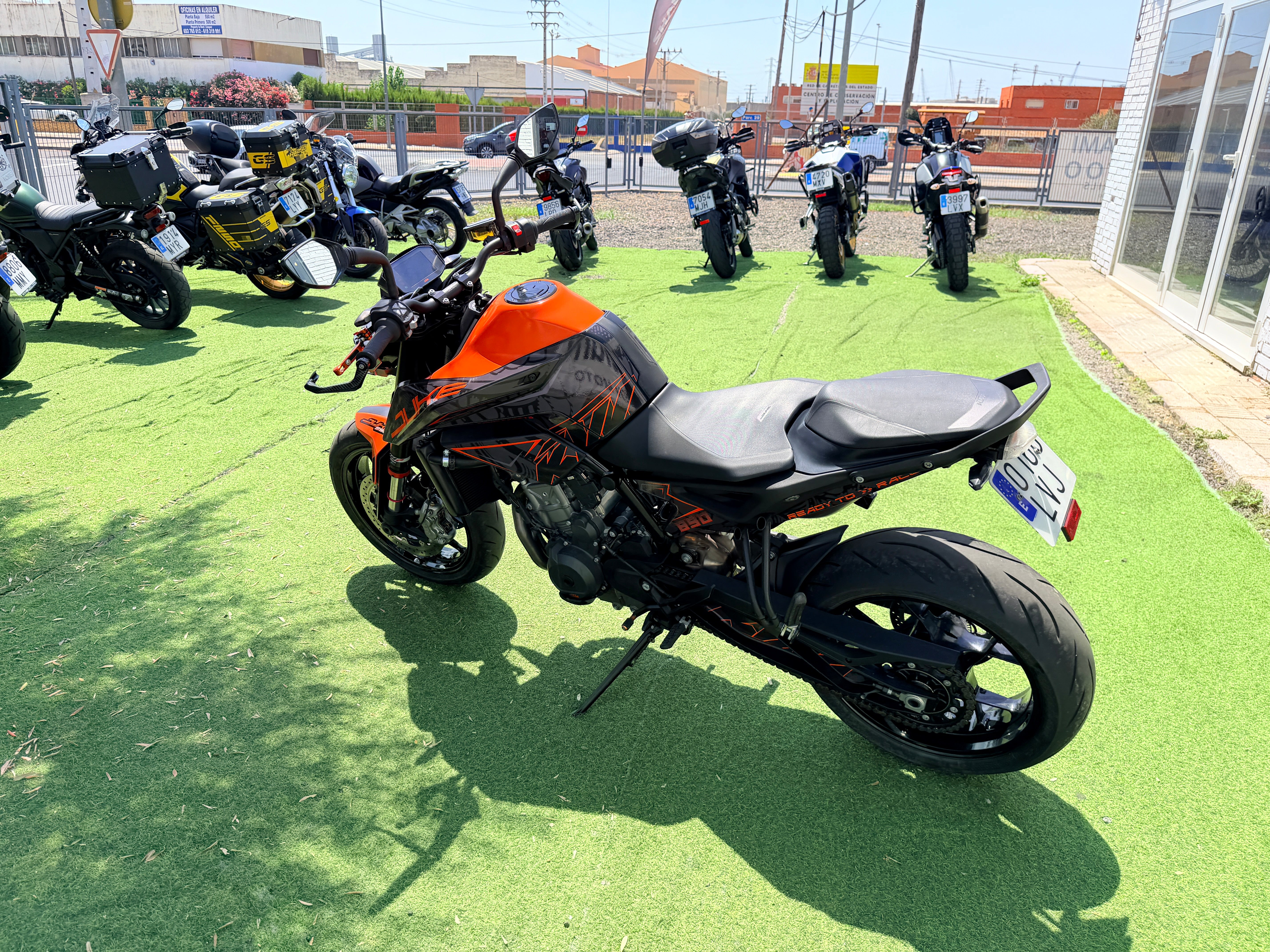 KTM 890 DUKE L (CARNET A2)