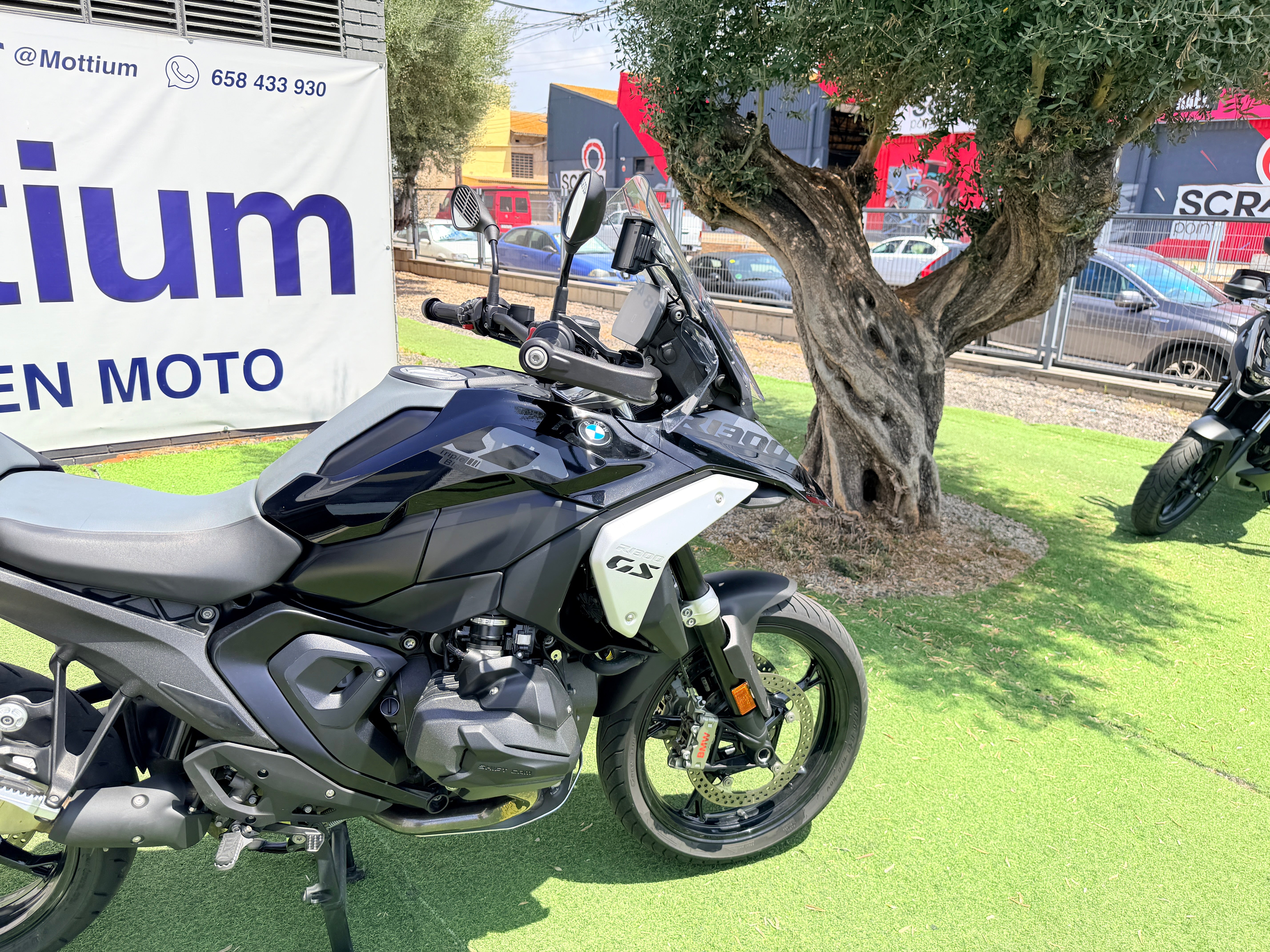 BMW R1300GS TRIPLEBLACK
